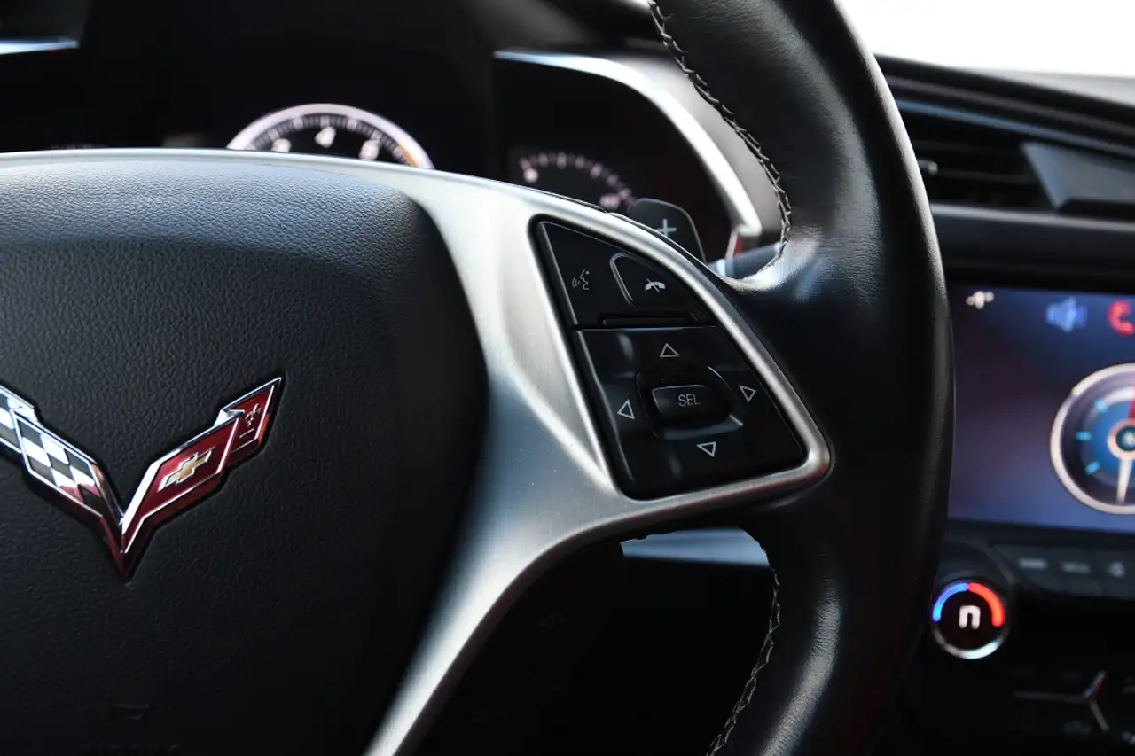 Chevrolet Corvette снимка Chevrolet Corvette