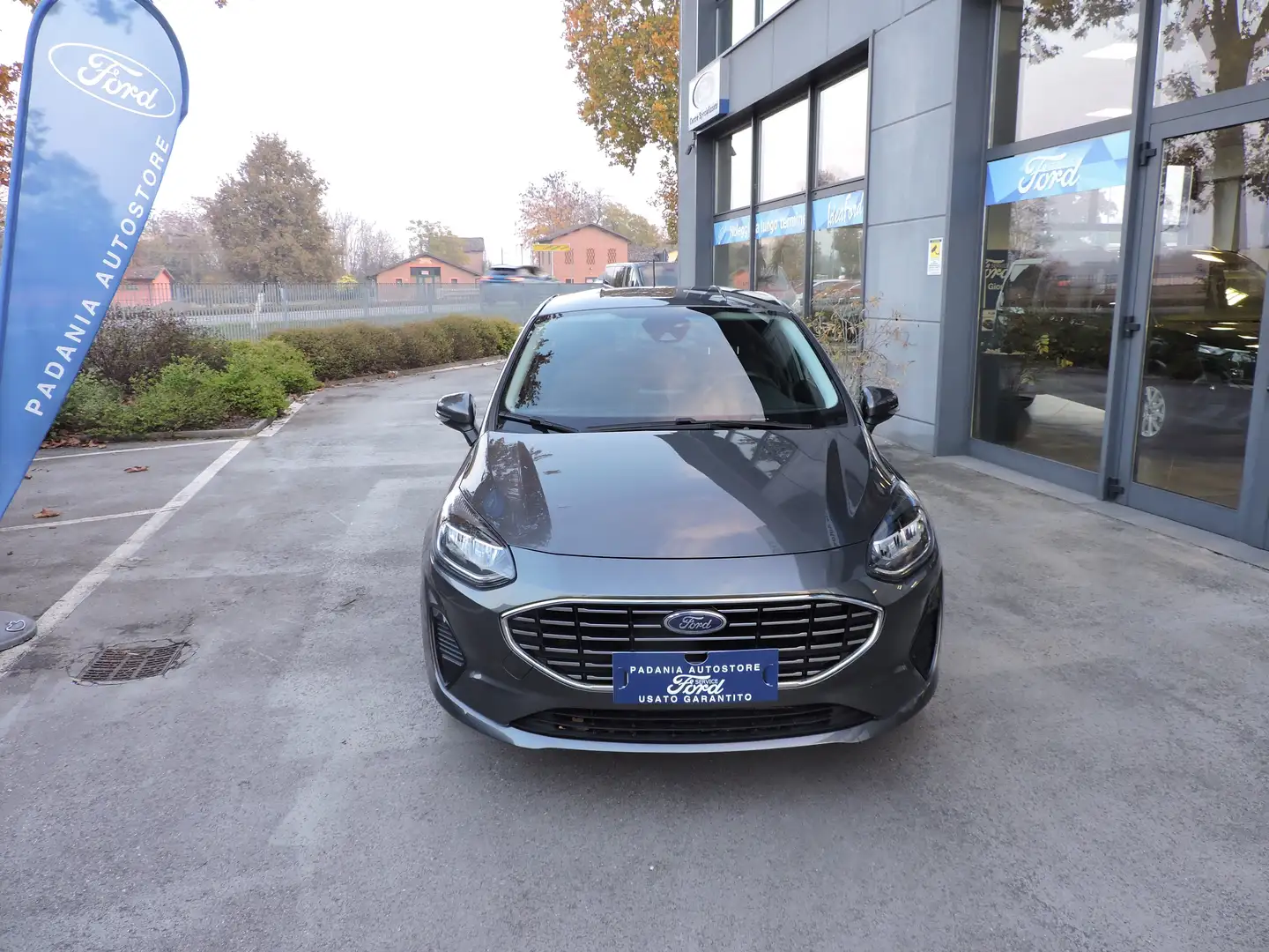 Ford Fiesta VII 2022 5p 5p 1.1 Titanium Gpl 75cv Gris - 2