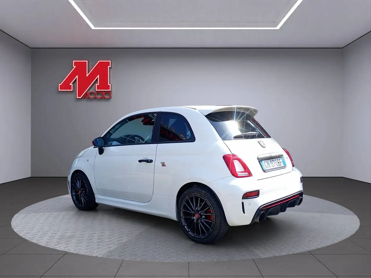 Abarth 695 2023