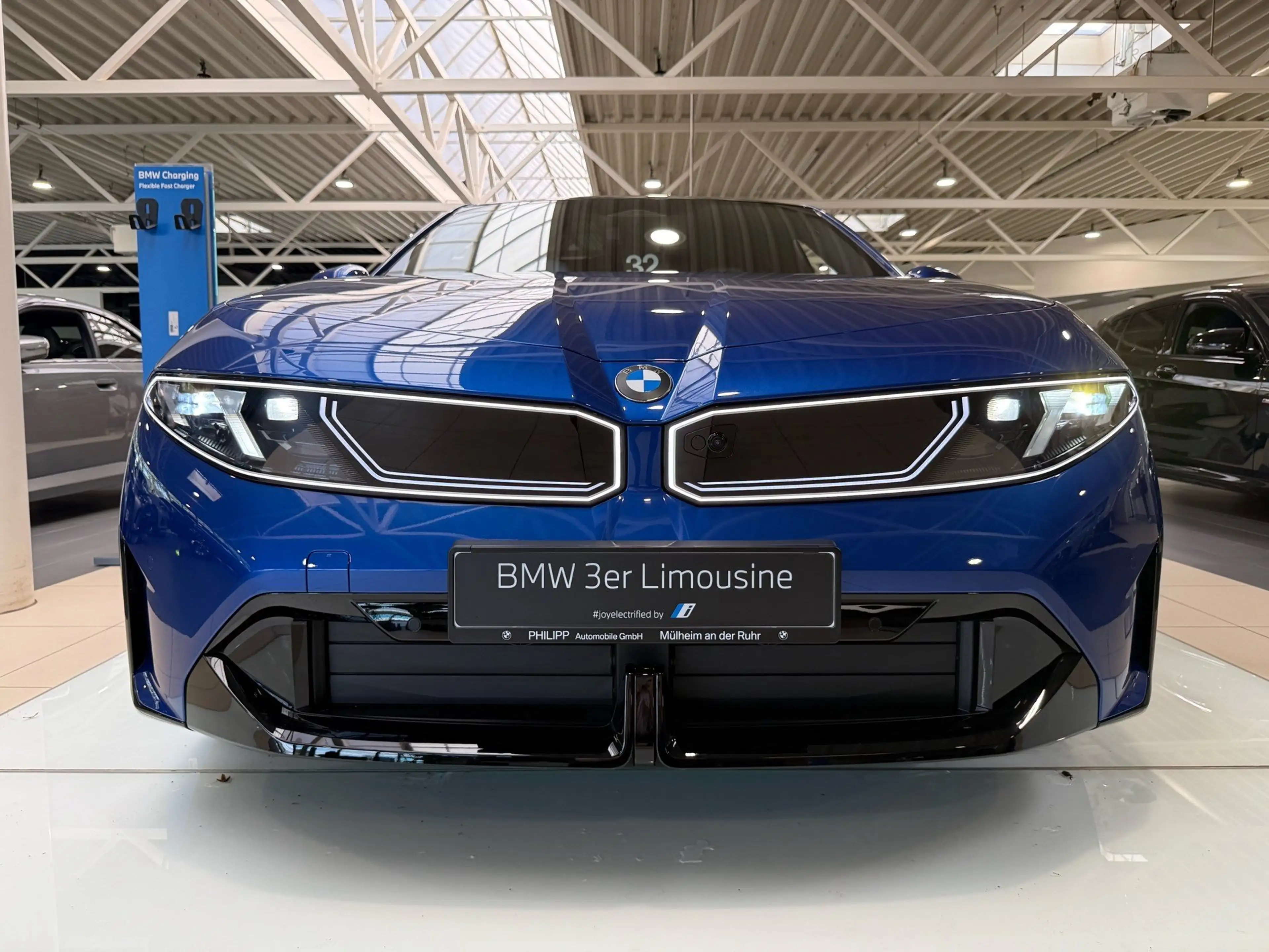 BMW i3 50 xDrive M Sportpaket 20"AHK 3D HUD Inno Pano — photo 21
