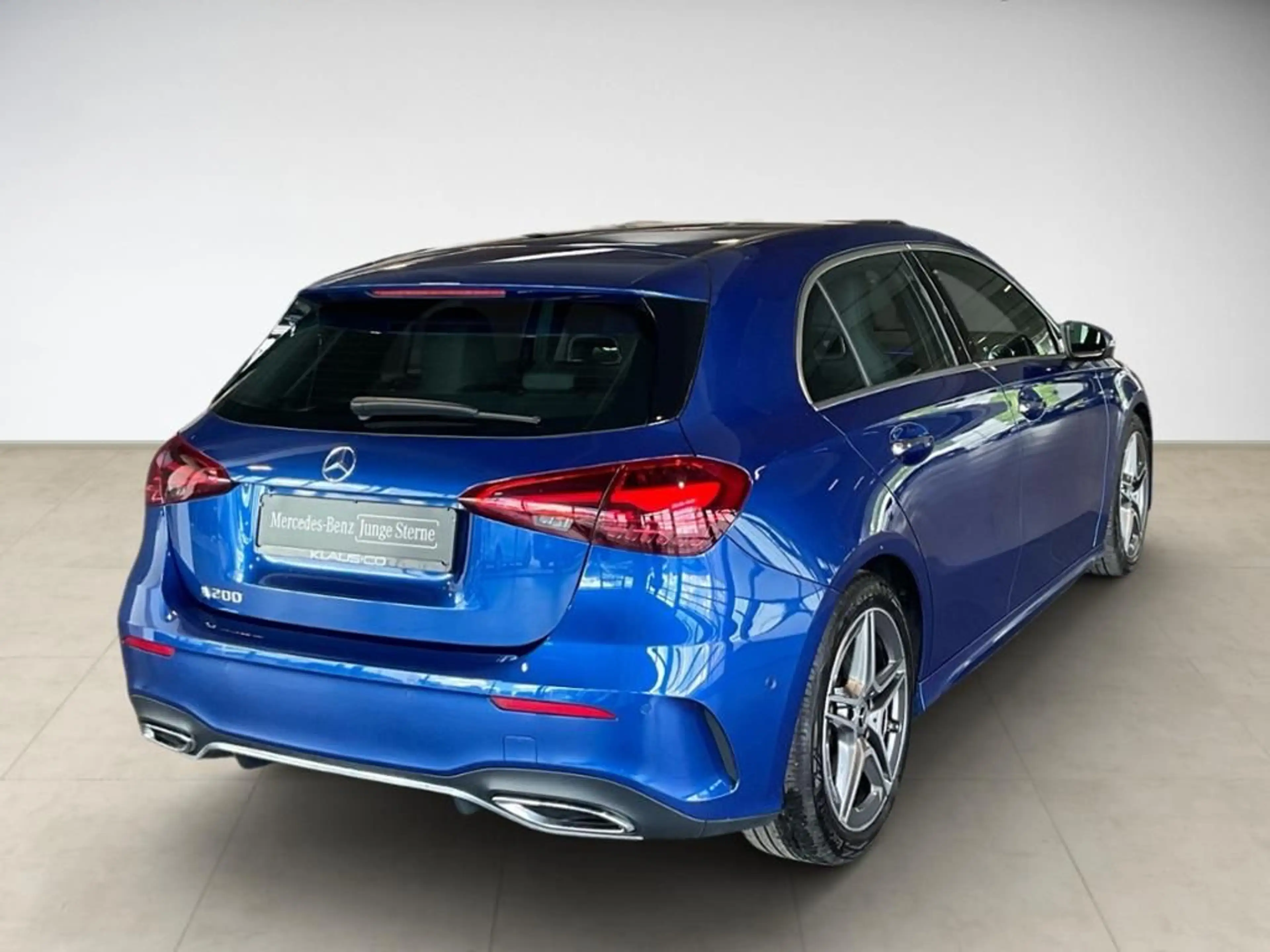 Mercedes-Benz A 200 AMG Line Advanced Plus AHK AUT Kam. KlimaA — photo 8