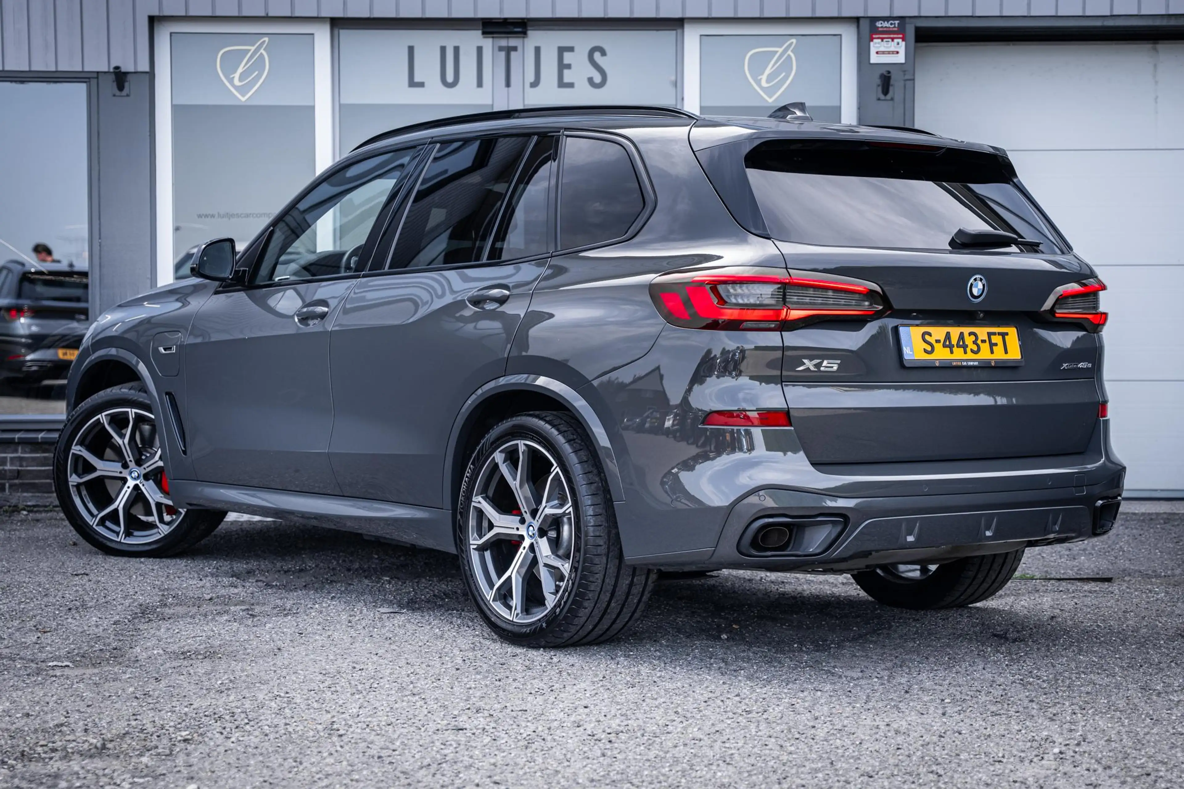 BMW X5 xDrive45e M-Sport Dravitgrau|BTW|Pano|Laser|Elek-T — photo 17