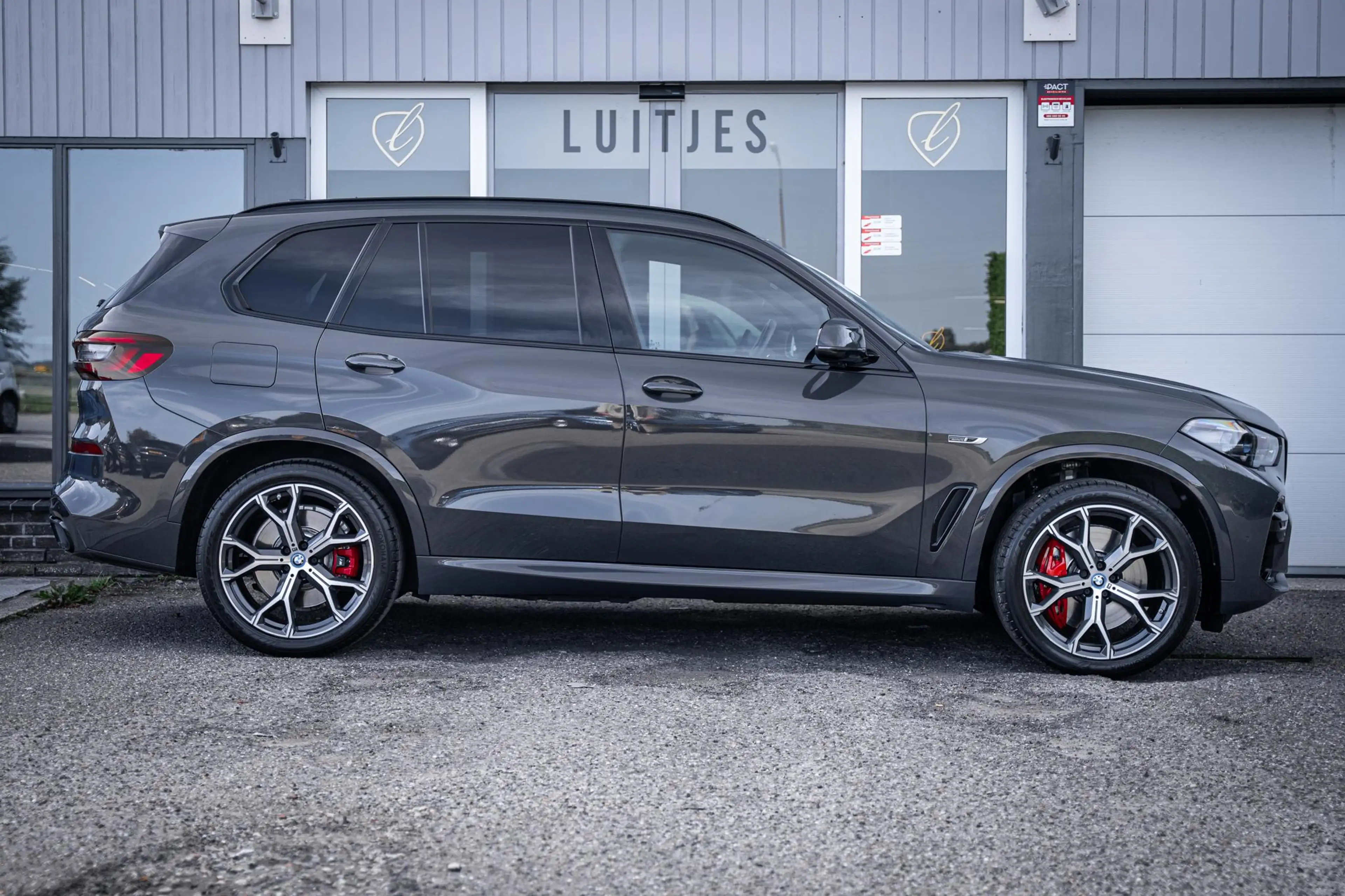 BMW X5 xDrive45e M-Sport Dravitgrau|BTW|Pano|Laser|Elek-T — photo 9