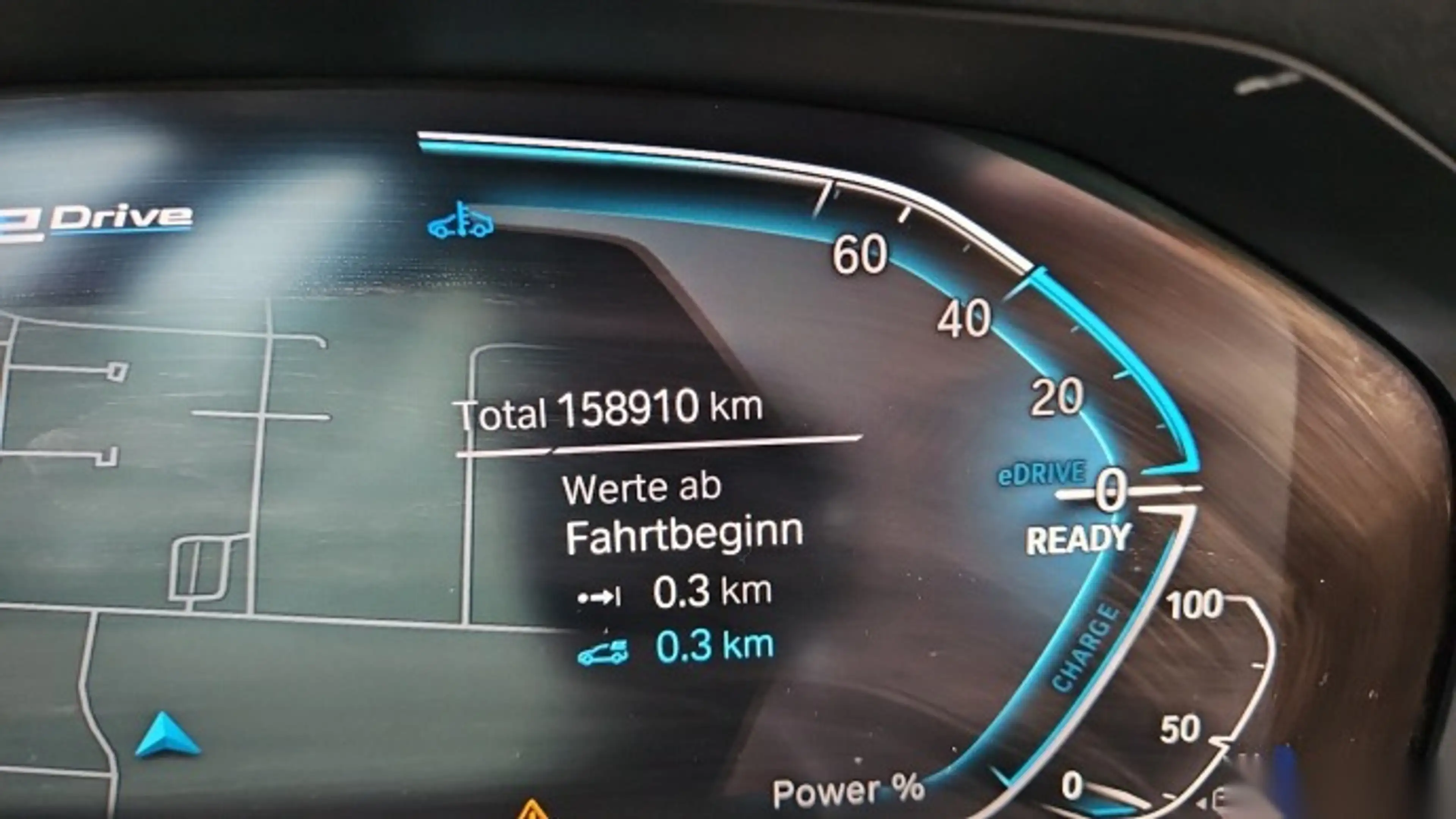 BMW 330 E SPORTSITZE KLIMAAUT LED RADIO MFL SHZ PDC HUD AHK KAMERA HIFI Leder Navi — photo 8