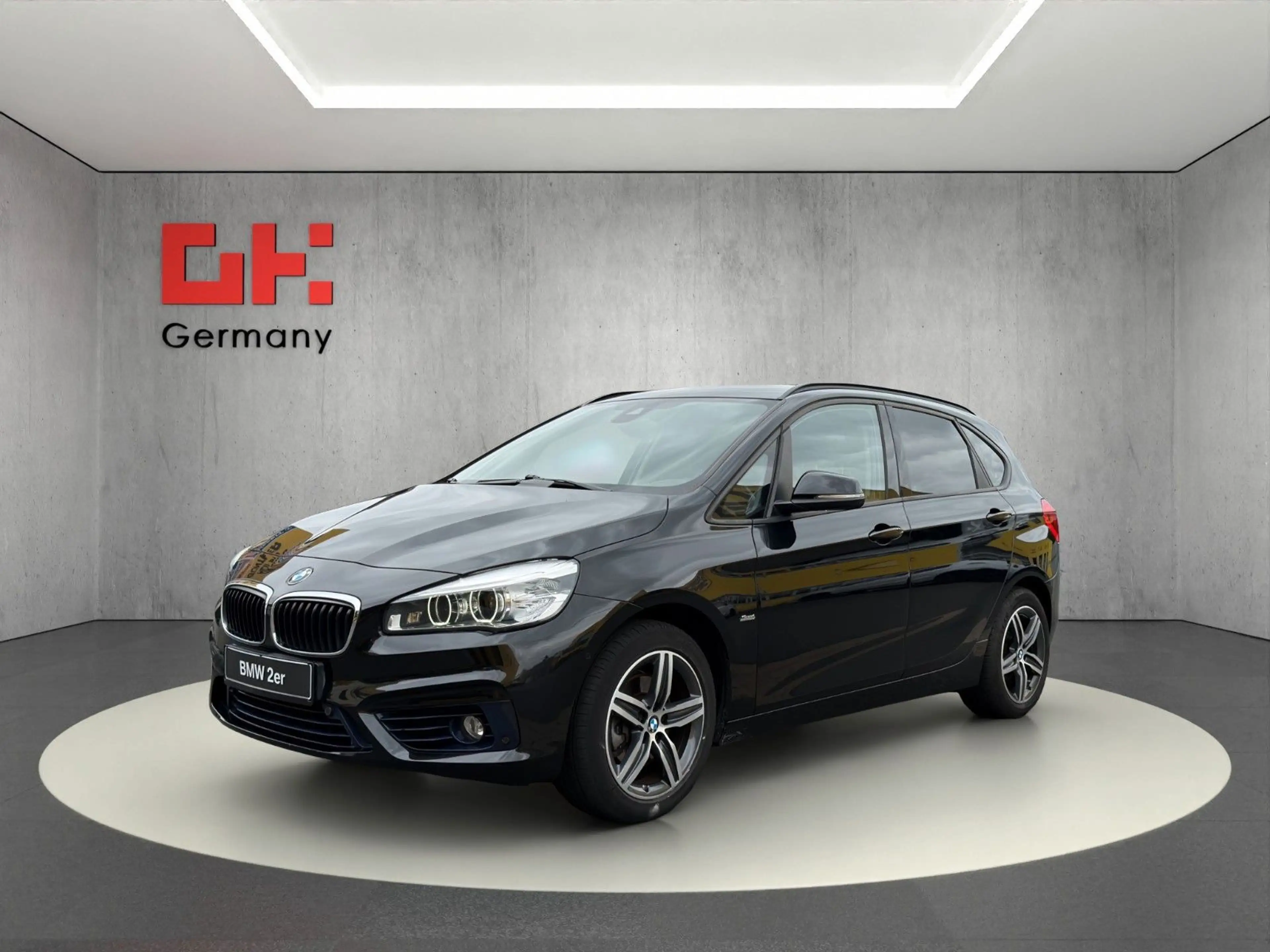 BMW 218 218i Sport Line Navi Kamera Sizh. LED AHK 2 Hand