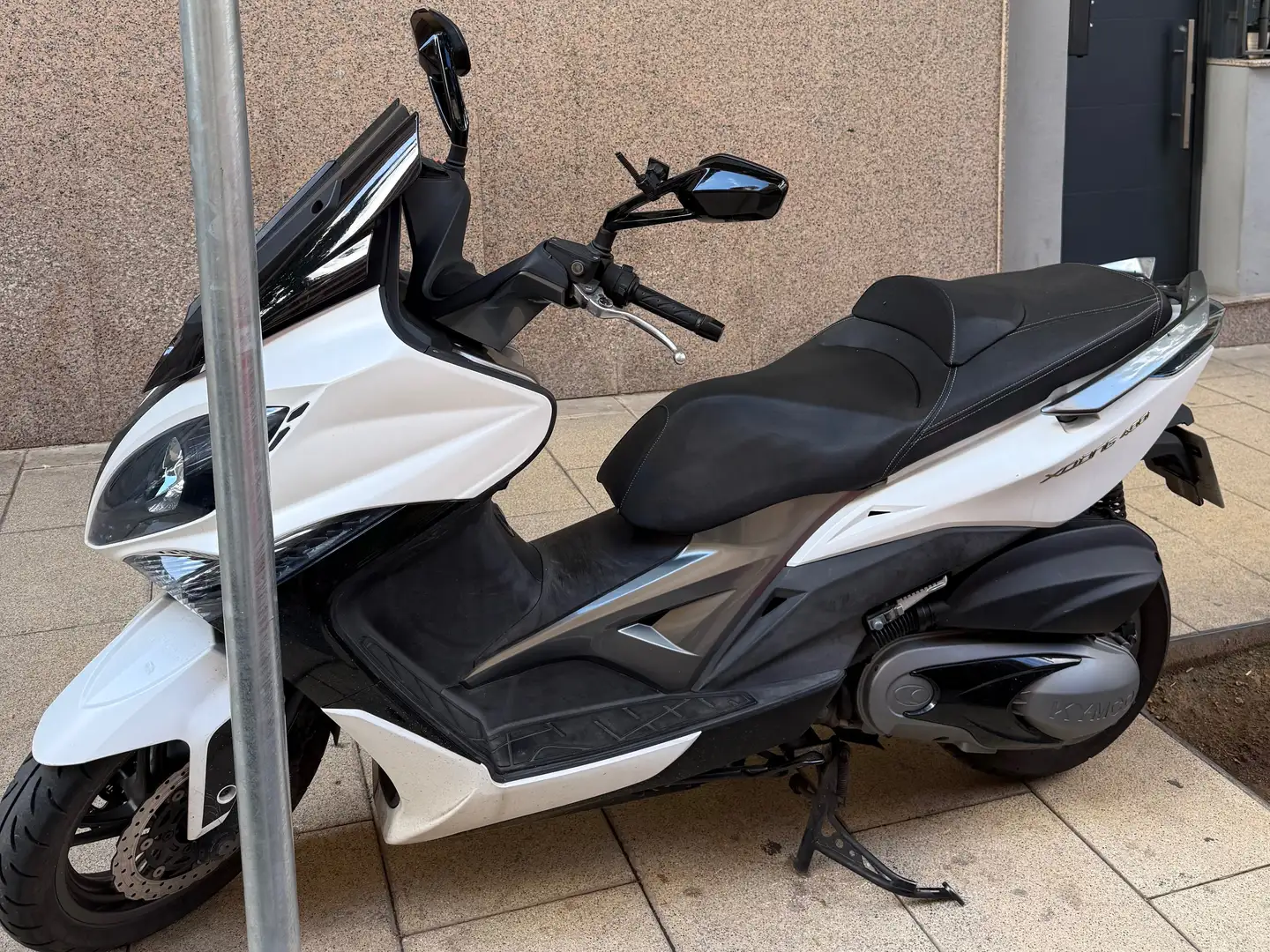 Kymco Xciting 400i Estándar Fehér - 1