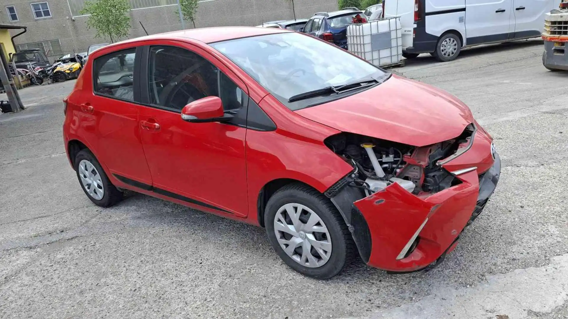 Toyota Yaris 1.0 BEN. POCO INCIDENTATA Rosso - 2