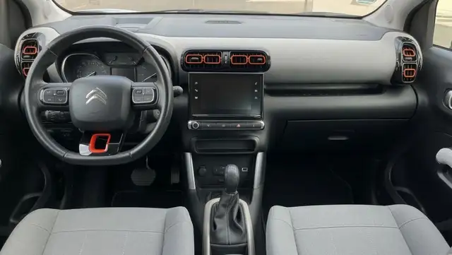 Citroen C3 Aircross view 11