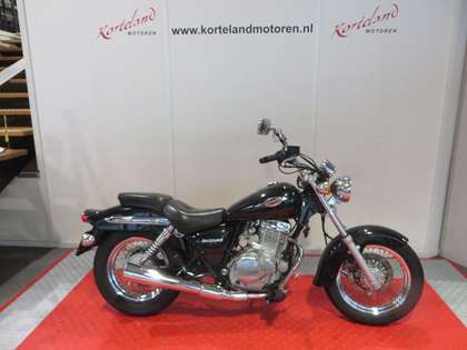 Suzuki GZ 250 MARAUDER