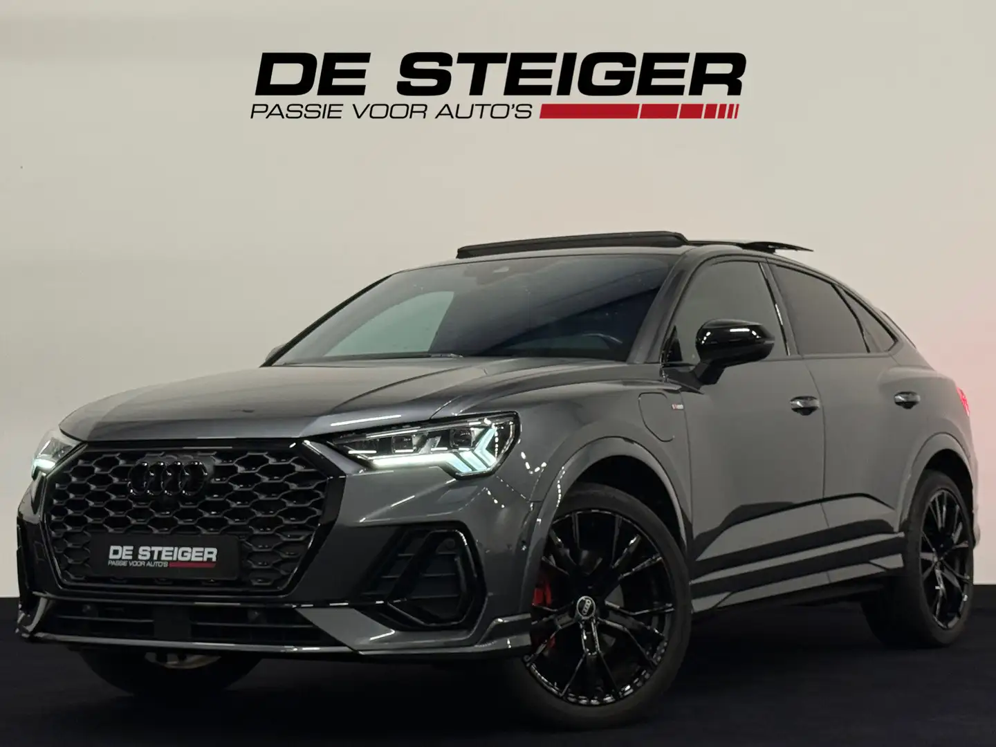 Audi Q3 Sportback 45 TFSI e RSQ3 ACC Pano Sfeer Sterrenhem Gris - 1