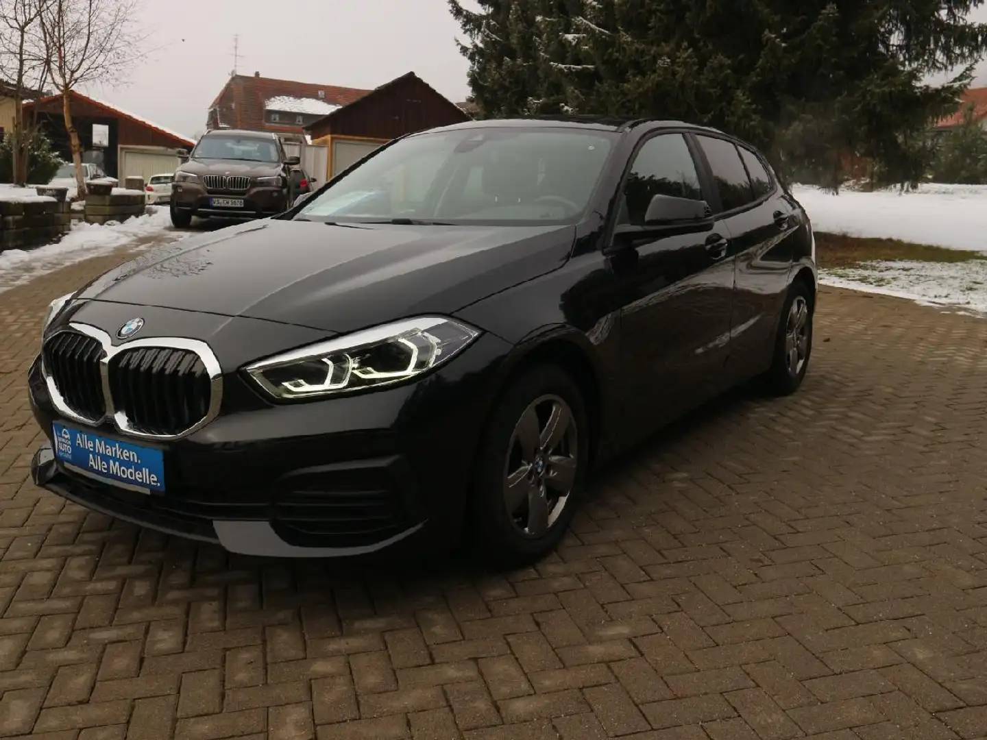 BMW 118 118 i Advantage Schwarz - 2