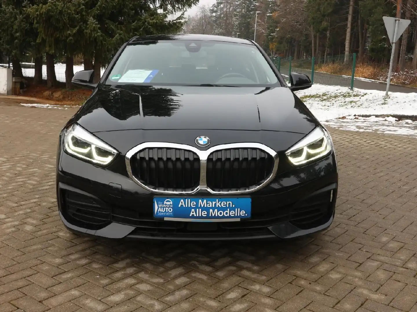 BMW 118 118 i Advantage Schwarz - 1