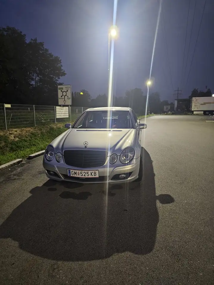 Mercedes-Benz E 280