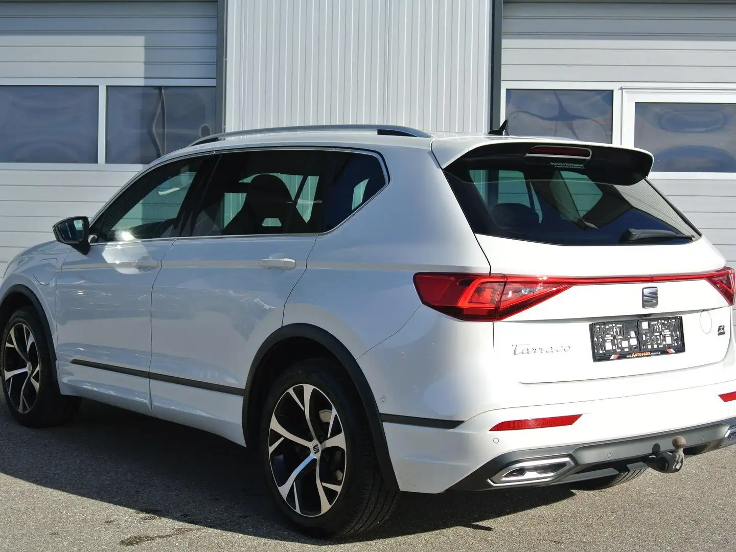 SEAT Tarraco 245 e-Hybrid DSG ** FR ** LEDER * AHK * Blanc - 2