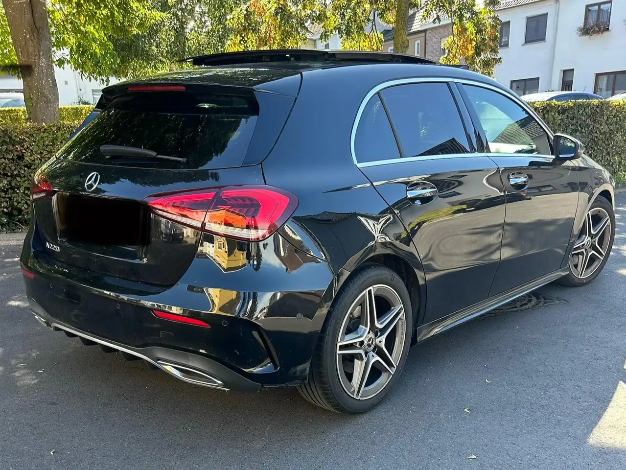 Mercedes-Benz A 220
