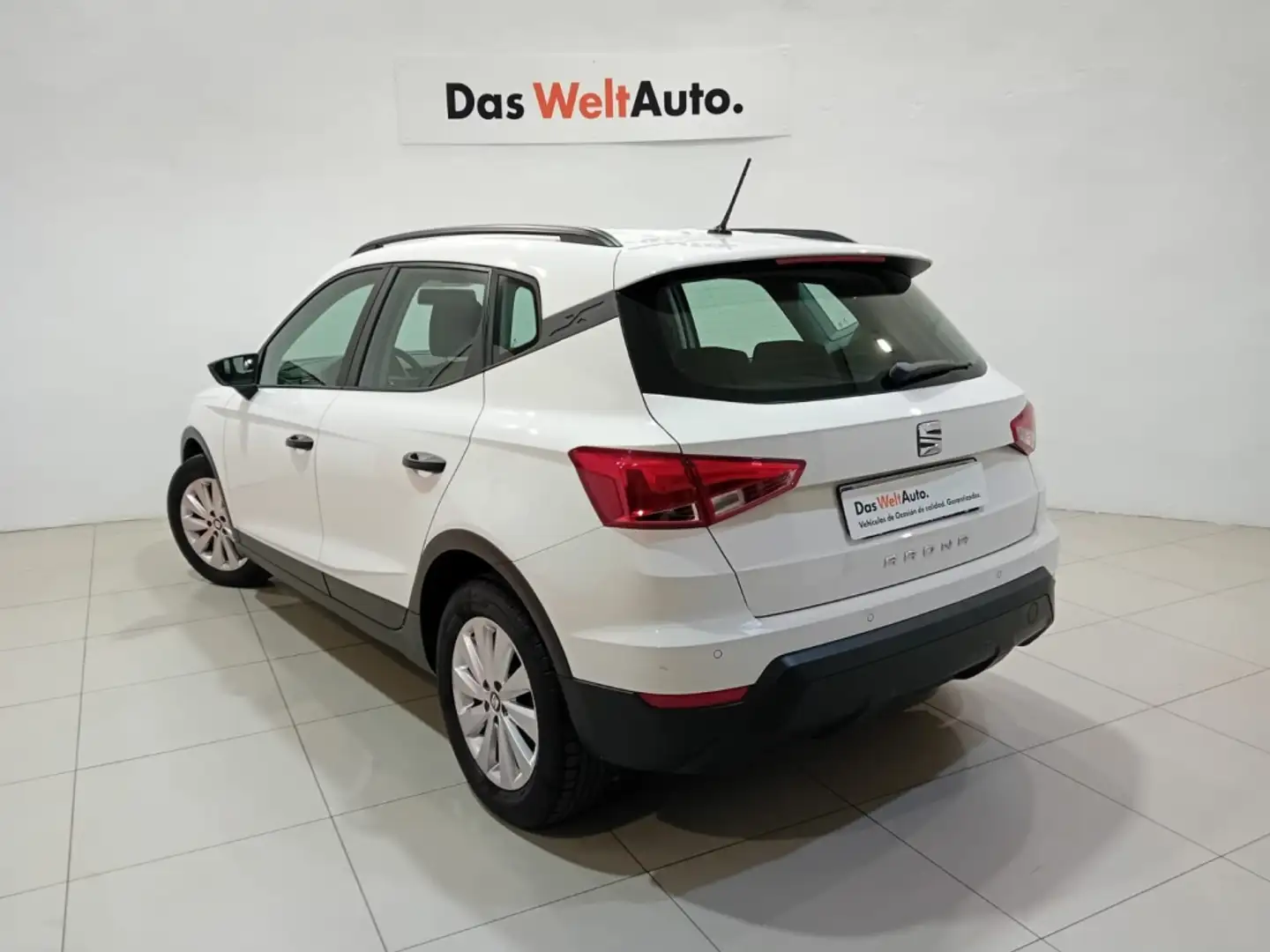SEAT Arona 1.6TDI CR S&S Reference 95 Blanc - 2