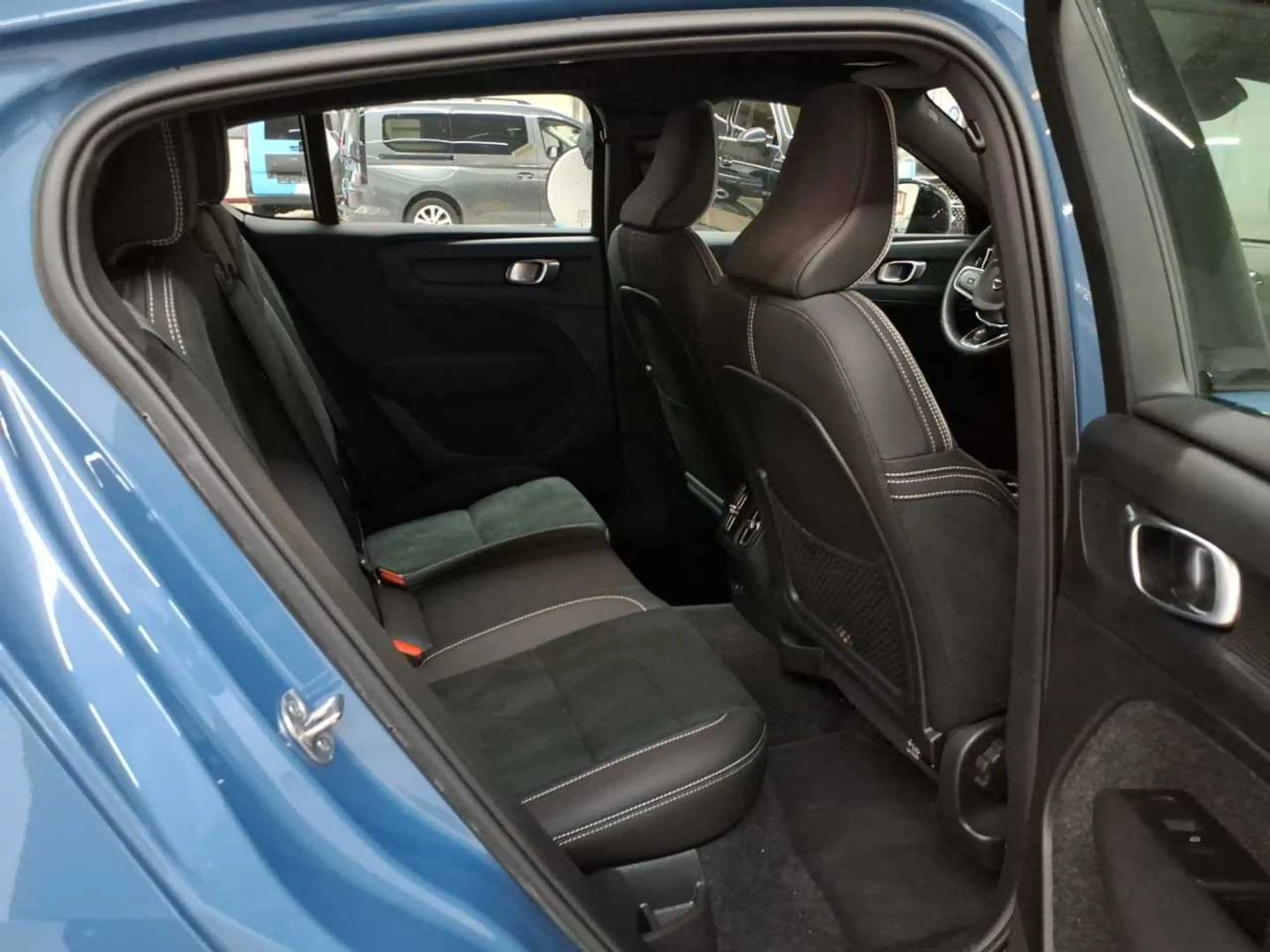 Volvo C40 C40 Recharge 2WD Plus Wärmepumpe — photo 14