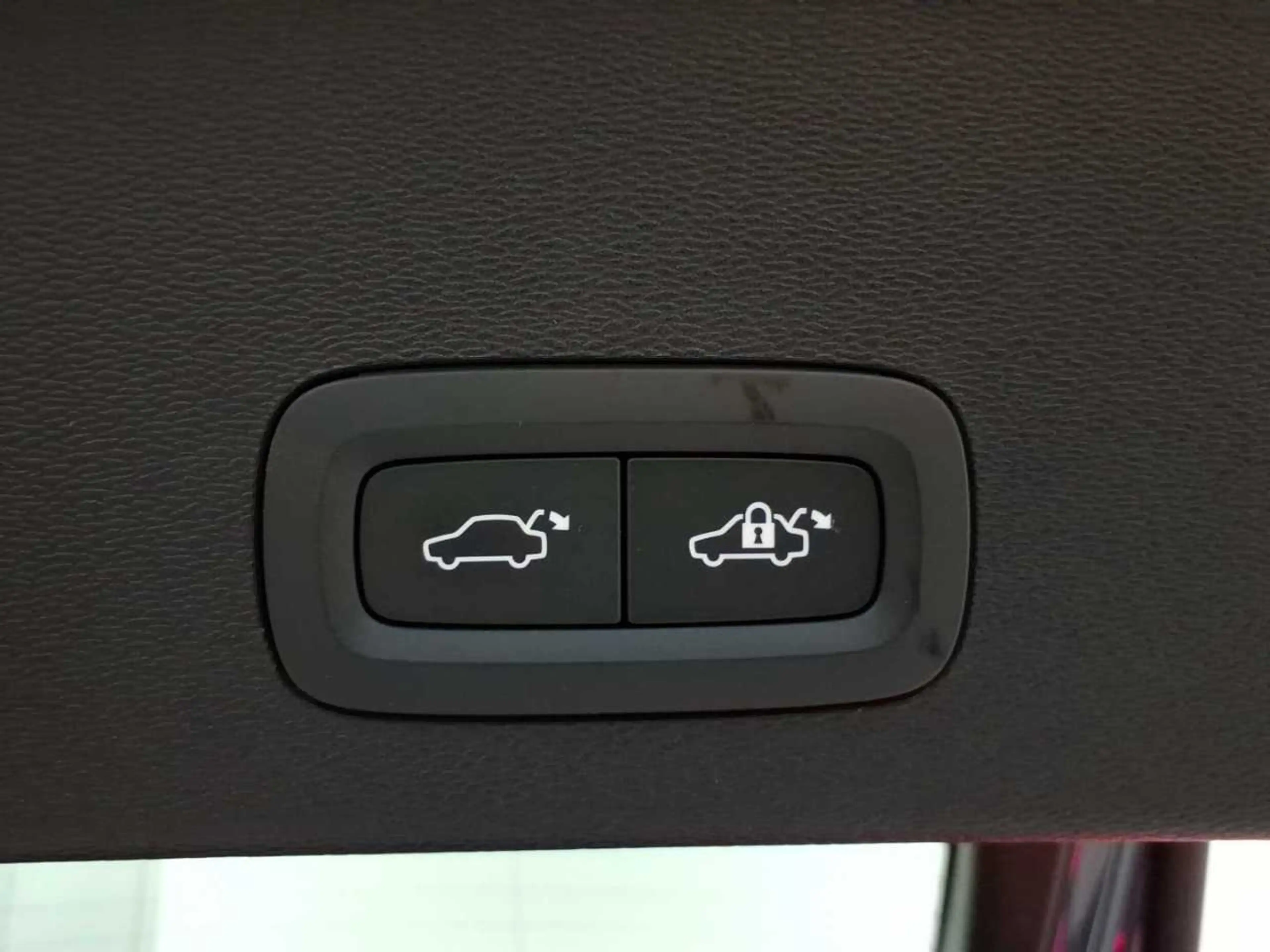 Volvo C40 C40 Recharge 2WD Plus Wärmepumpe — photo 16
