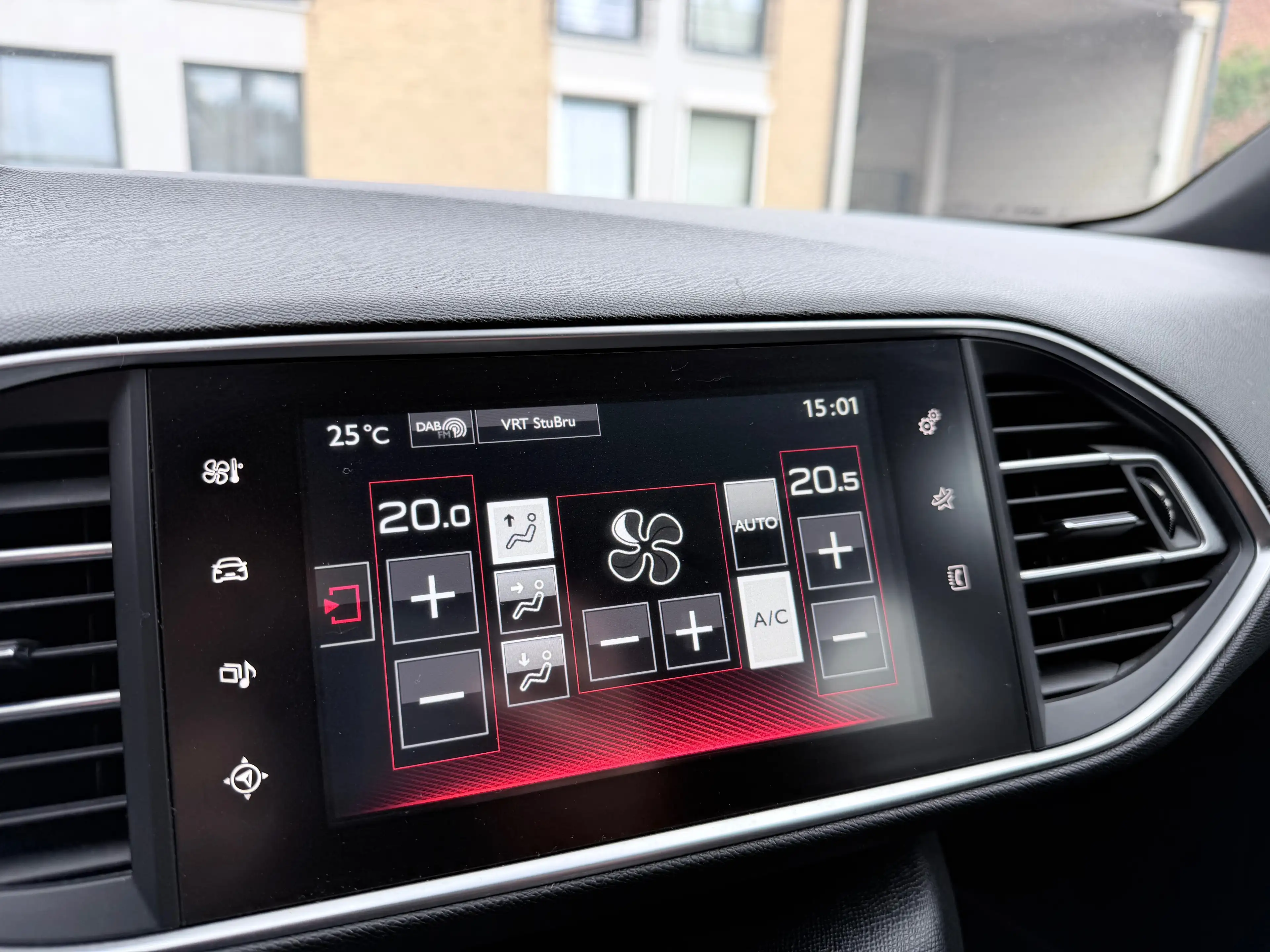 Peugeot 308 1.6 GTI EDITION SPORT  | NAVI | CRUISE | CAMERA — photo 14
