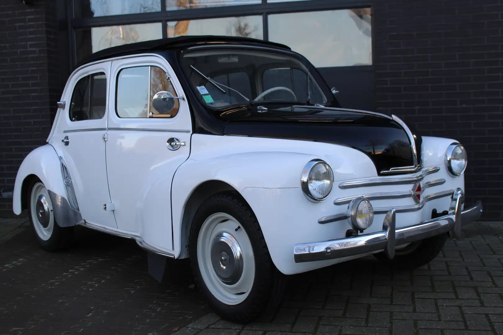 Renault 4CV Cabriolet GERESTAUREERD! UNIEKE AUTO! Alb - 2
