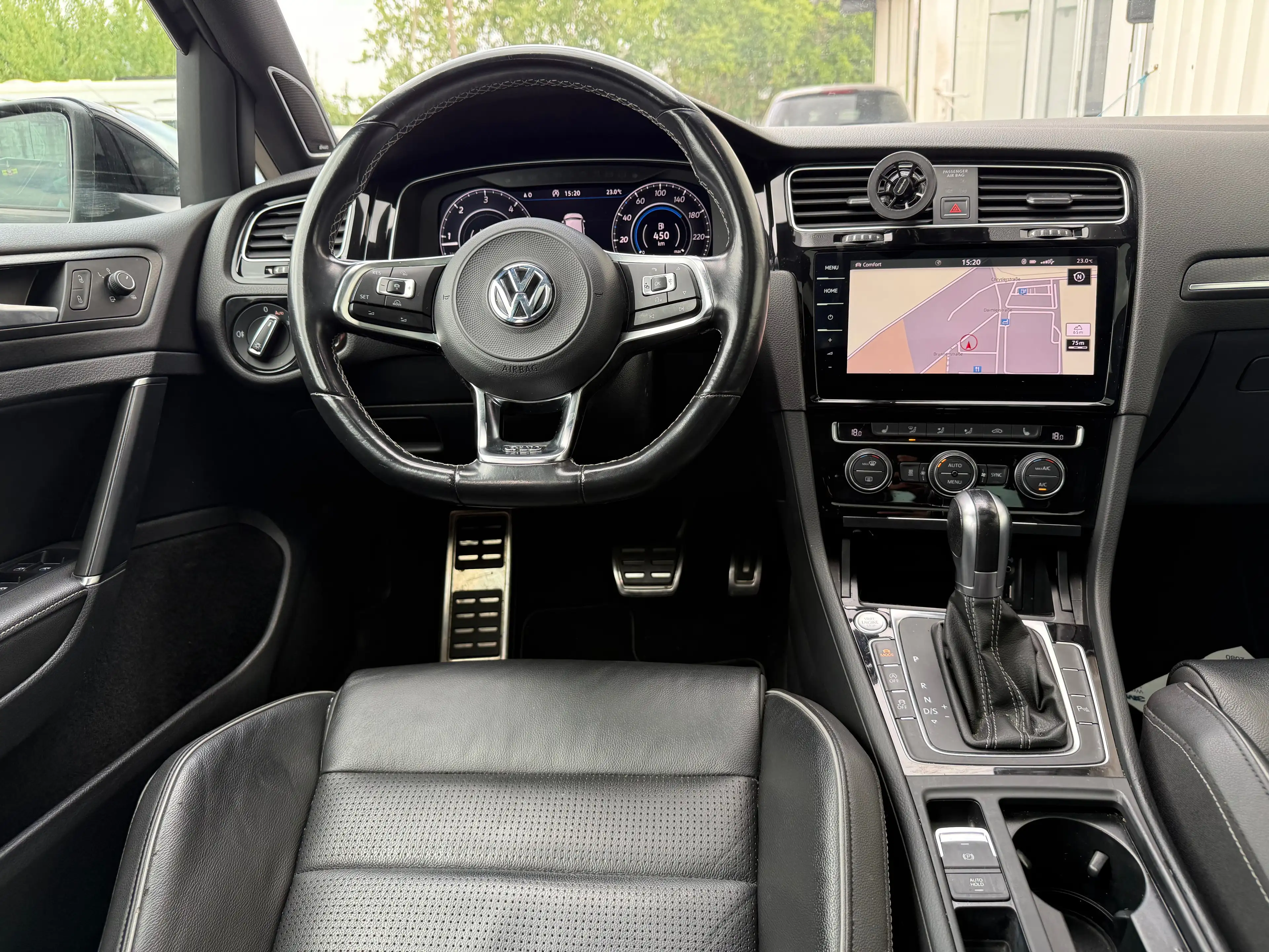 Volkswagen Golf GTD GTD BMT Automatik*Vollausstattung*Pano*Kamera* — photo 6