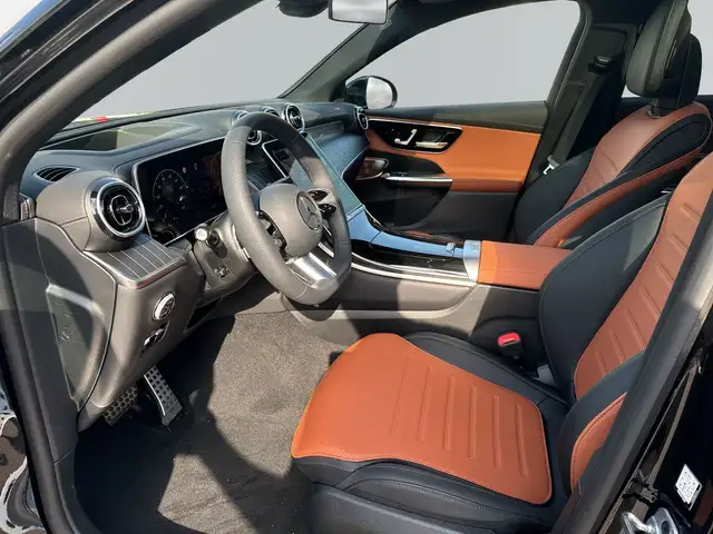 Mercedes-Benz GLC 200 view 8