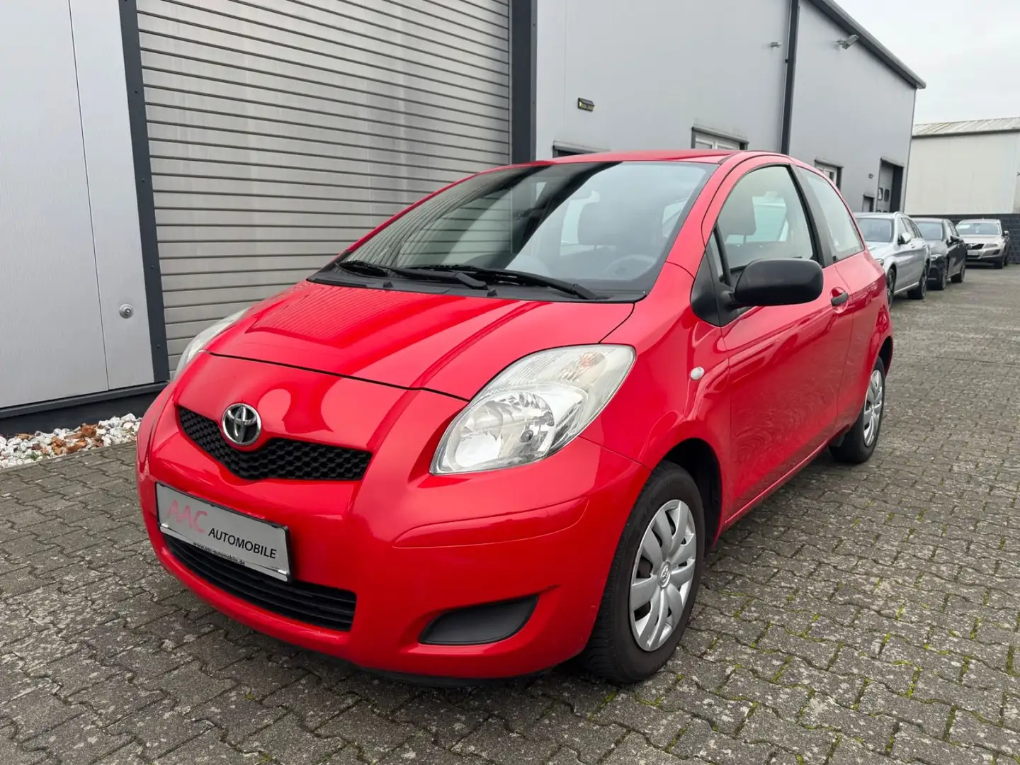 Toyota Yaris Basis/Elektr. Fensterheber/Allwetter Rot - 1