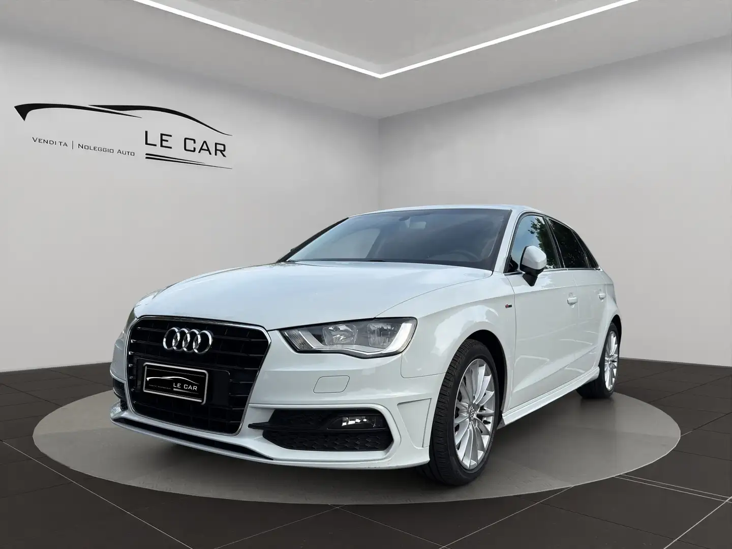 Audi A3 A3 Sportback 1.6 tdi Ambition S-LINE 110cv E6 Bianco - 1