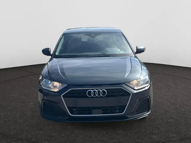 Audi A1 view 12