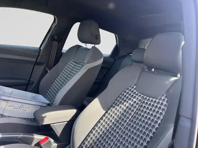 Audi A1 view 13