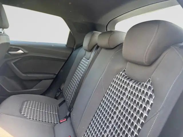 Audi A1 view 8