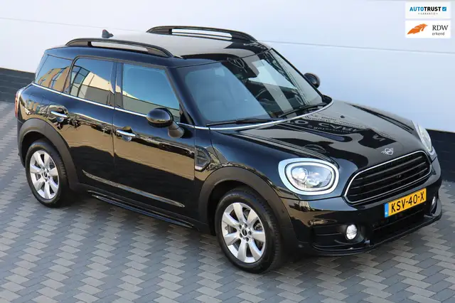 MINI Cooper Countryman 1.5 Navi Led Leder Keyless Cruise !!