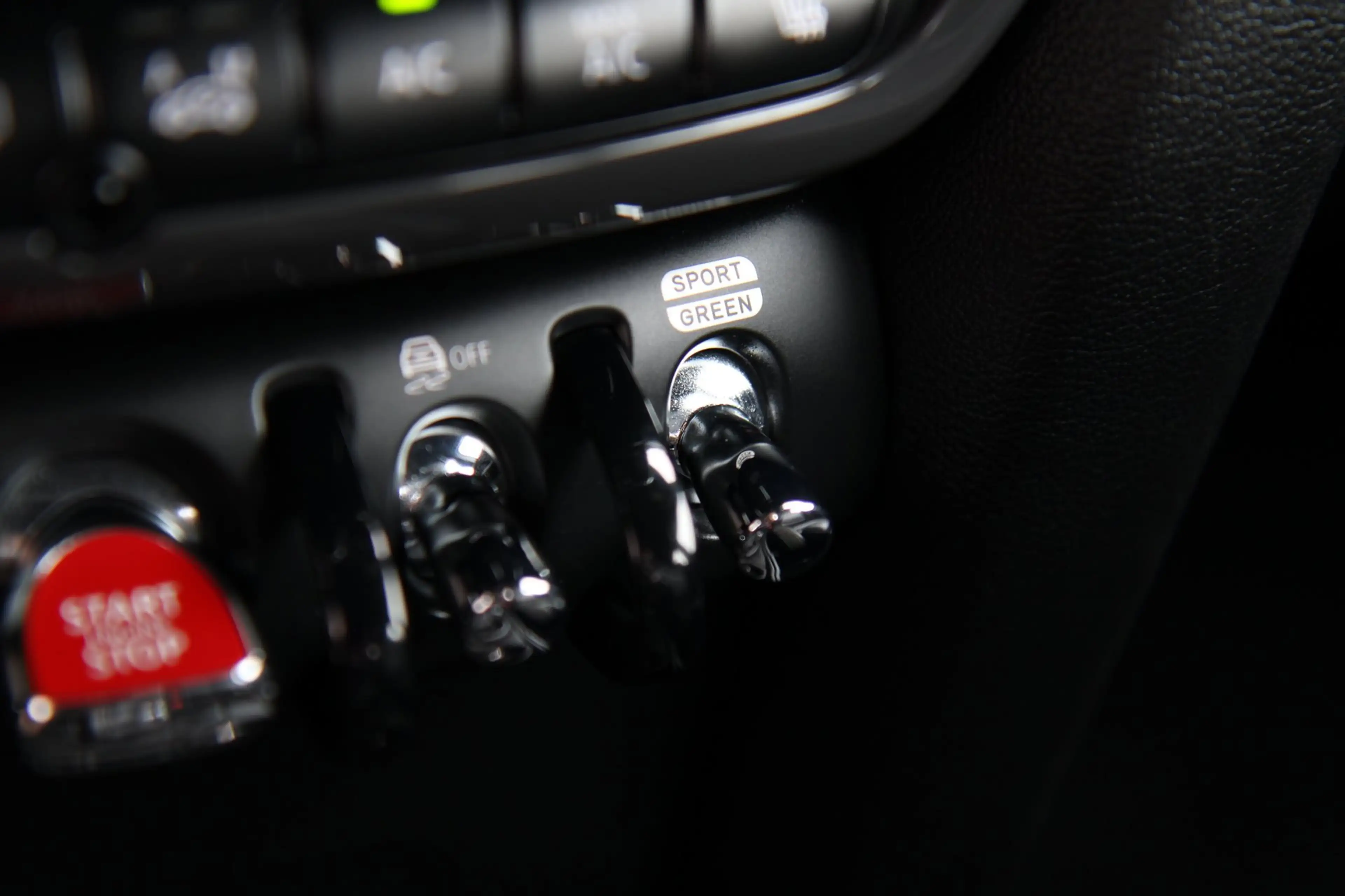 MINI Cooper Countryman 1.5 Navi Led Leder Keyless Cruise !! — photo 35