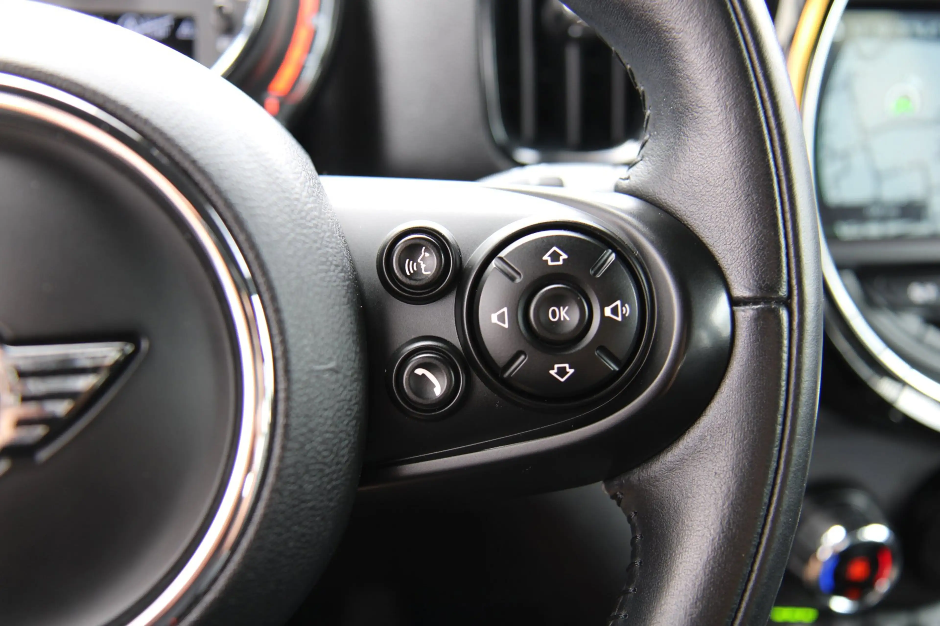 MINI Cooper Countryman 1.5 Navi Led Leder Keyless Cruise !! — photo 14