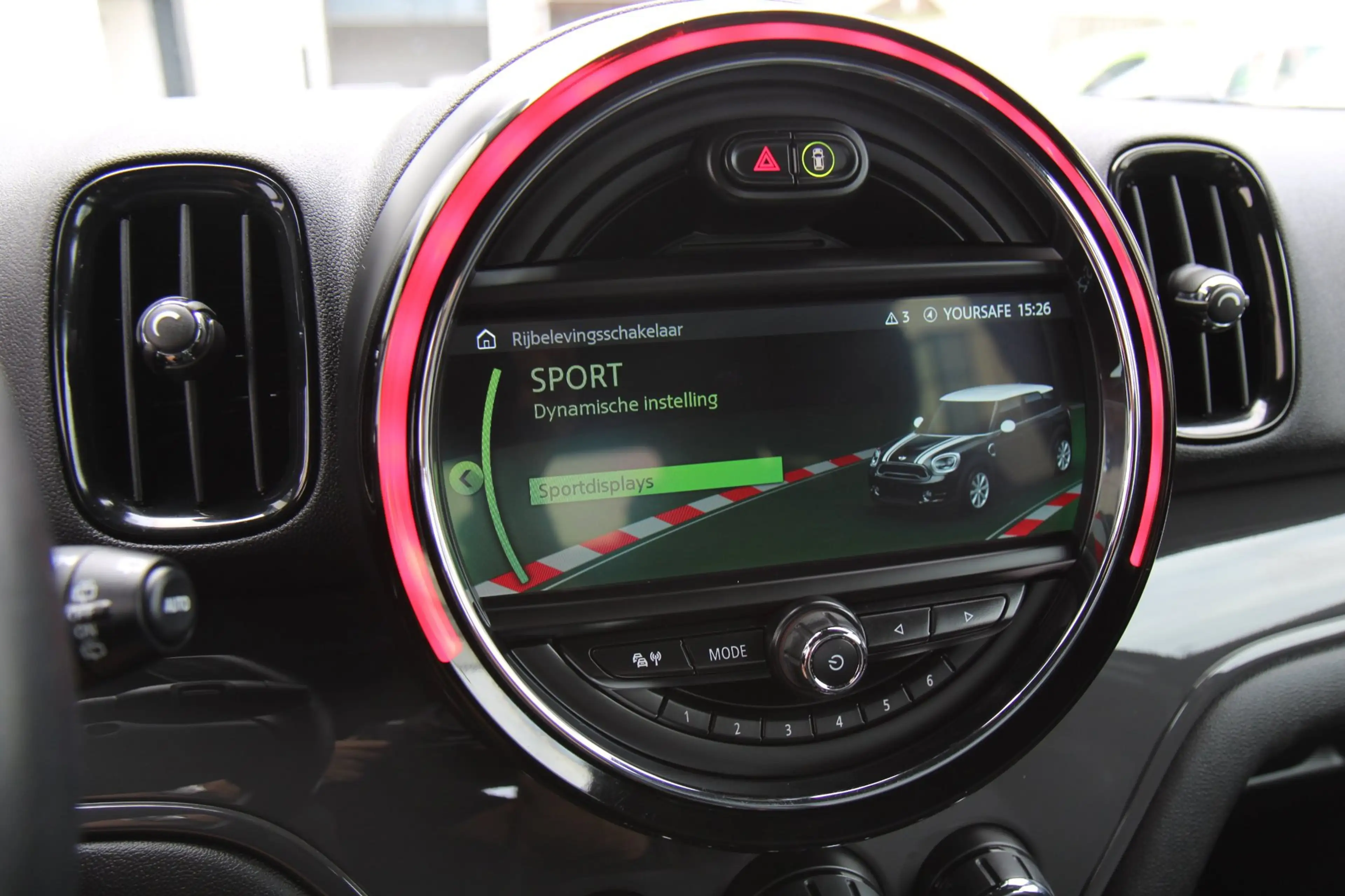 MINI Cooper Countryman 1.5 Navi Led Leder Keyless Cruise !! — photo 24