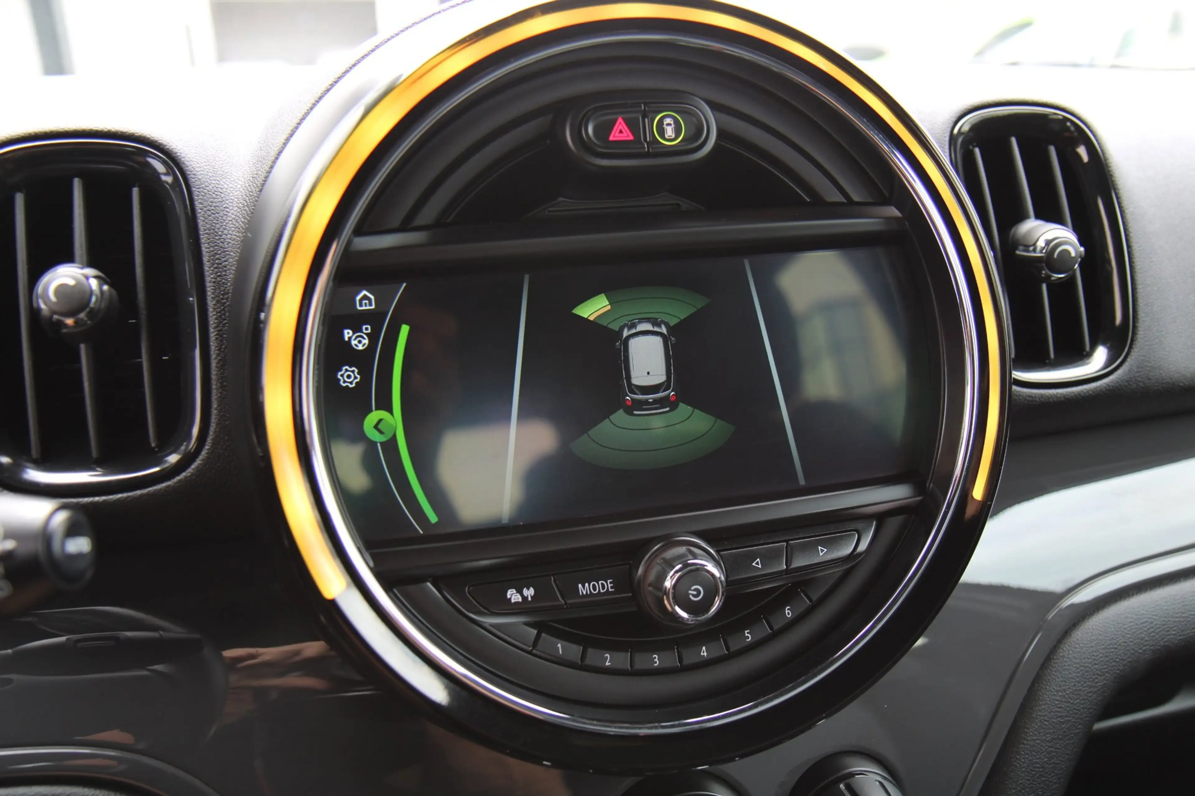MINI Cooper Countryman 1.5 Navi Led Leder Keyless Cruise !! — photo 16