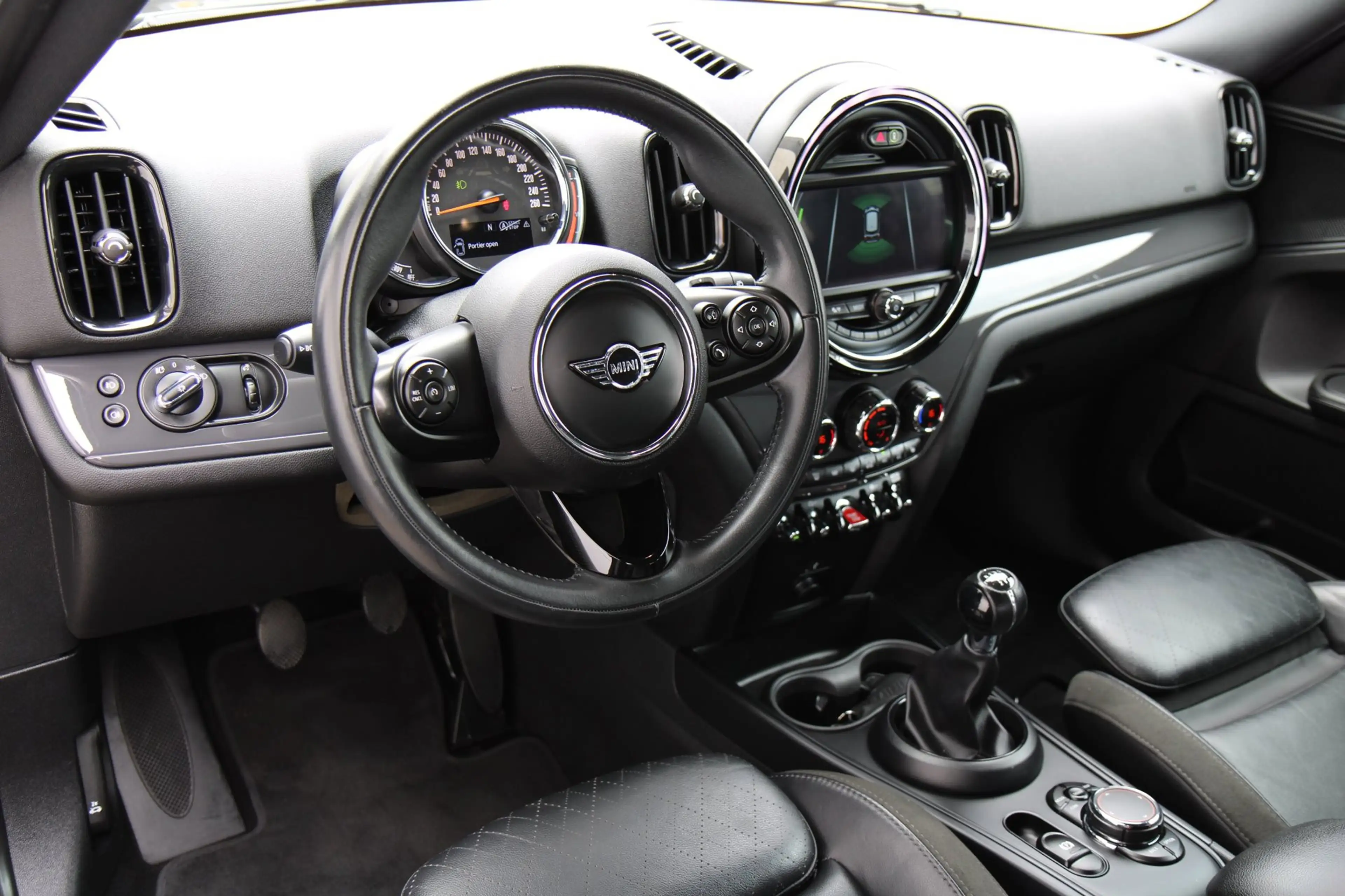 MINI Cooper Countryman 1.5 Navi Led Leder Keyless Cruise !! — photo 11