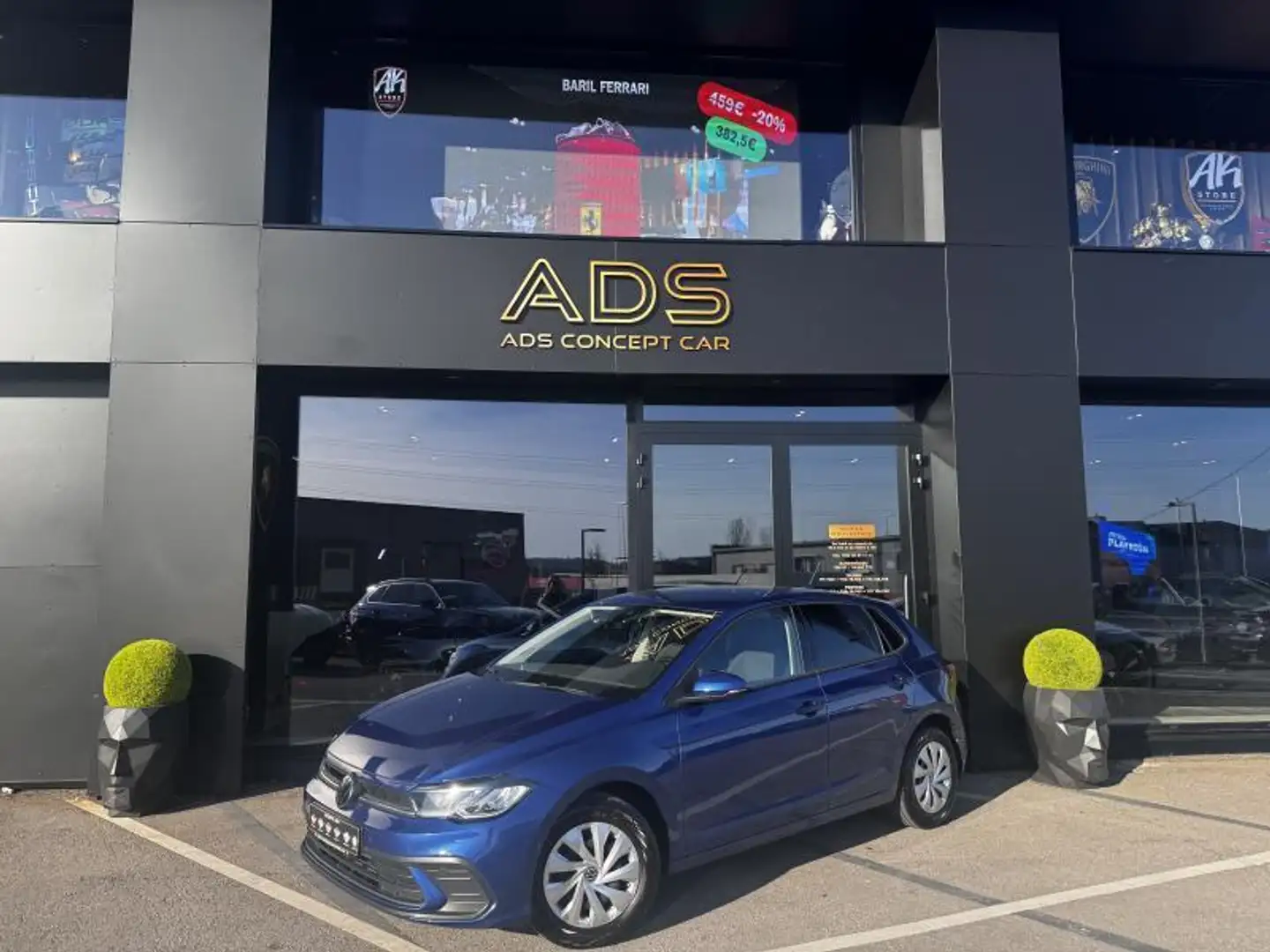 Volkswagen Polo VI Life Bleu - 1