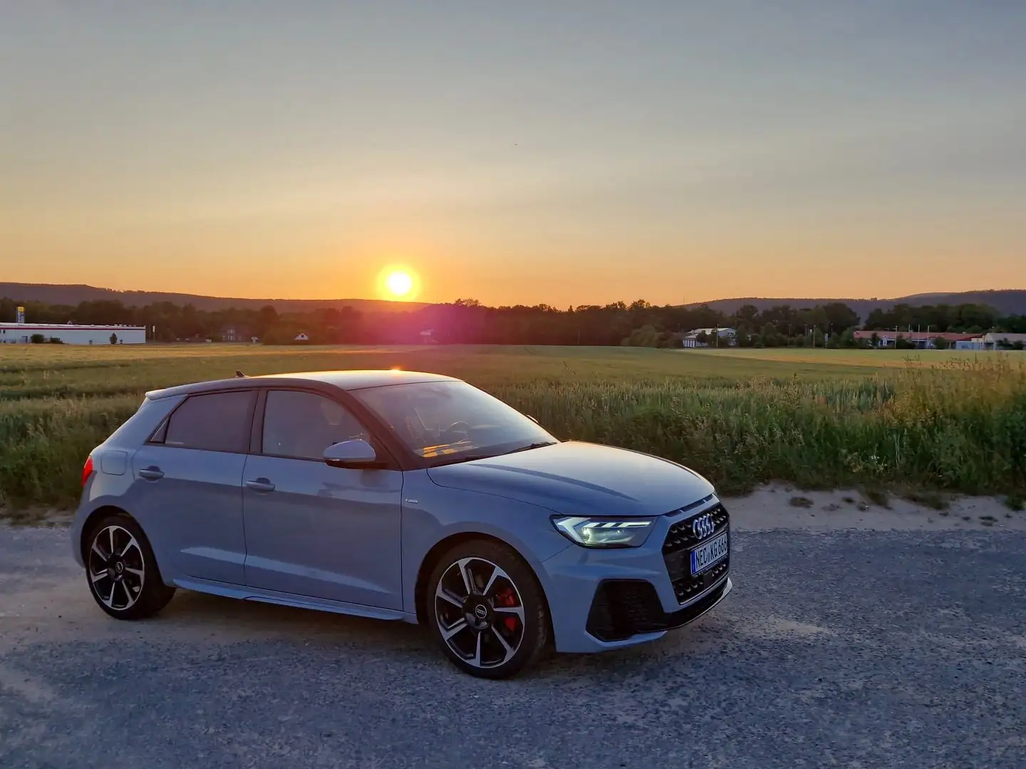 Audi A1 A1 40 TFSI Sportback S tronicS line Grau - 1