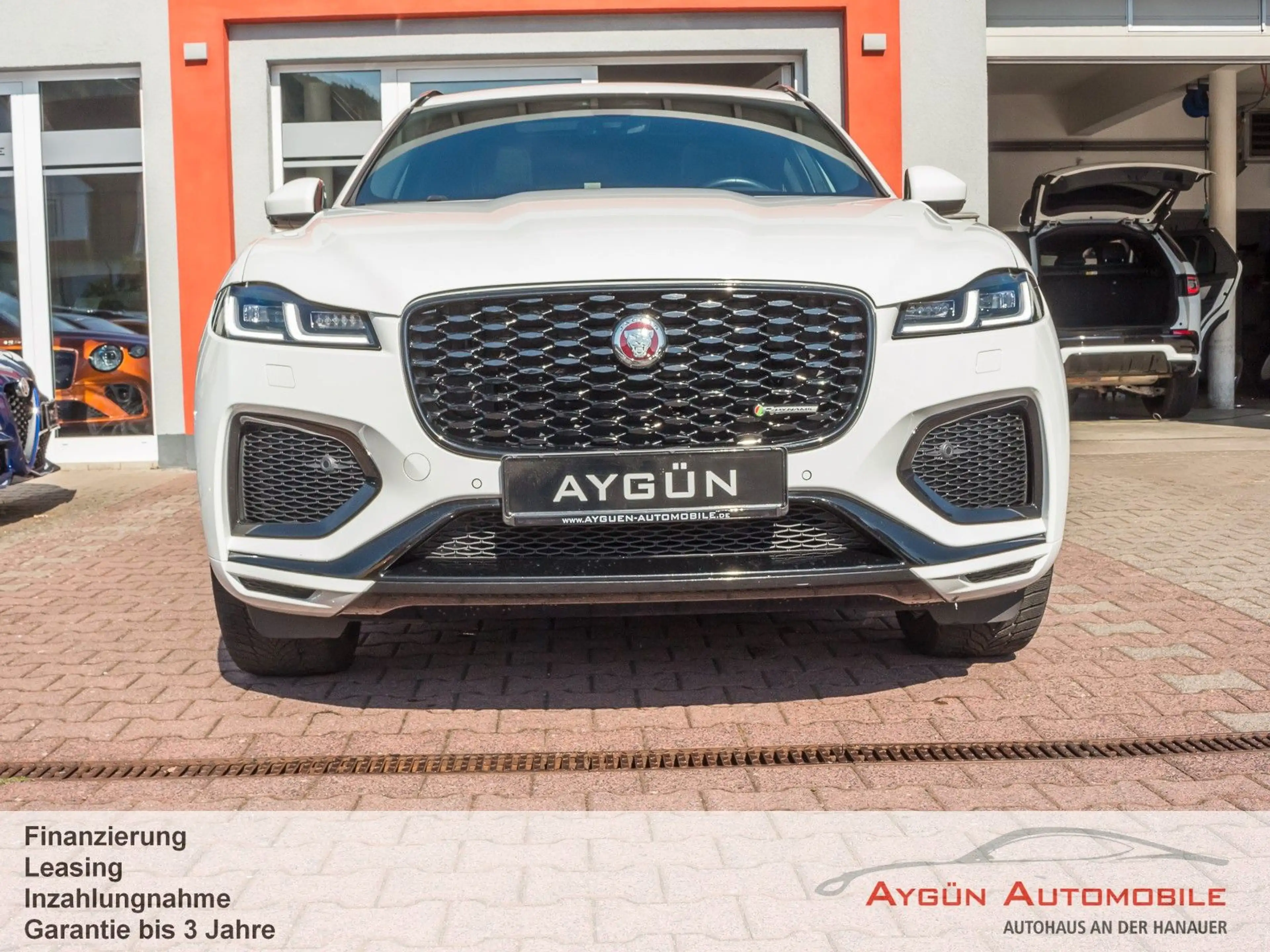 Jaguar F-Pace F-PACE D200 AWD R-Dynamic SE*ACC*Pano*Winter-Pak — photo 10