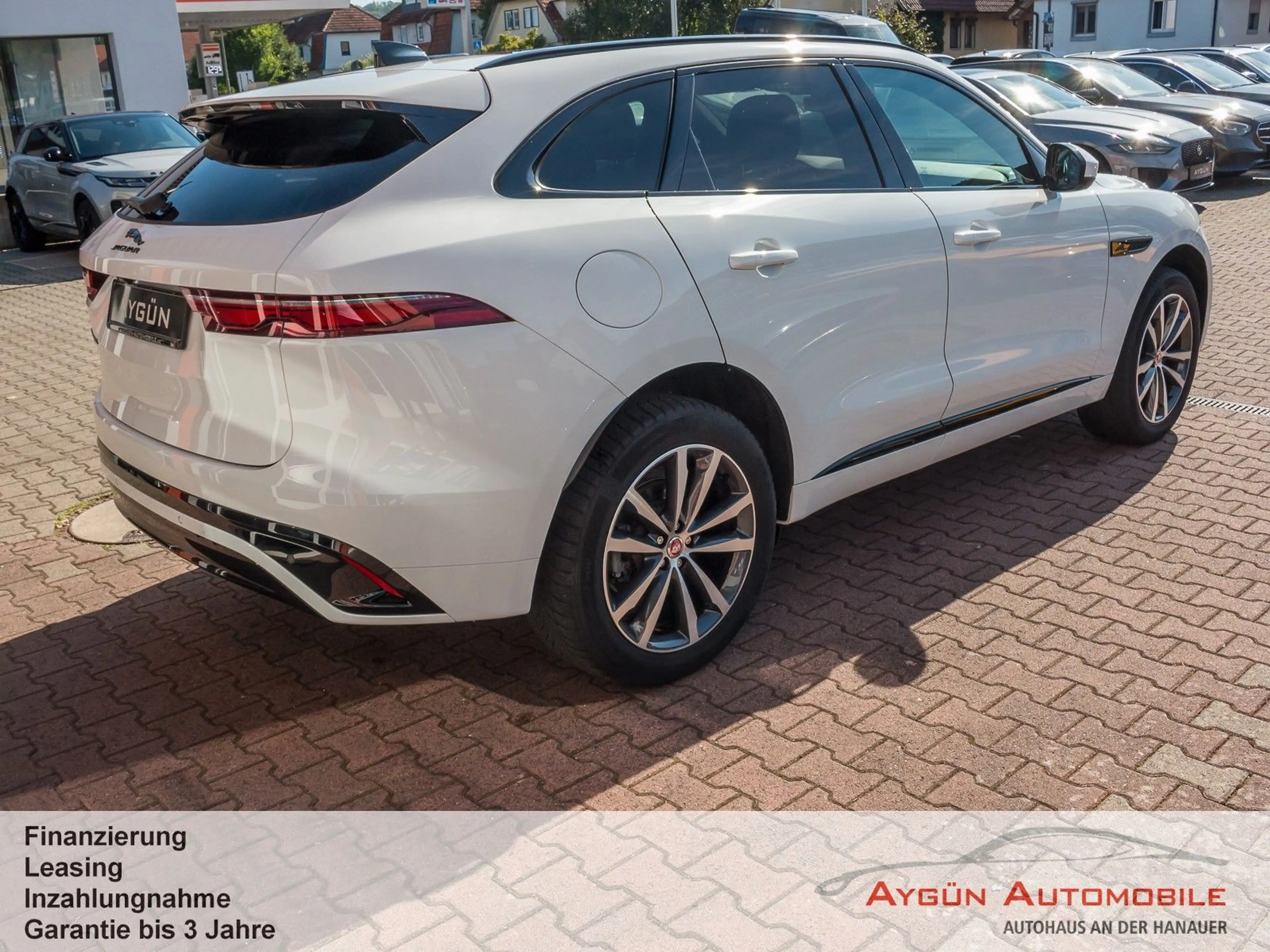 Jaguar F-Pace F-PACE D200 AWD R-Dynamic SE*ACC*Pano*Winter-Pak — photo 14