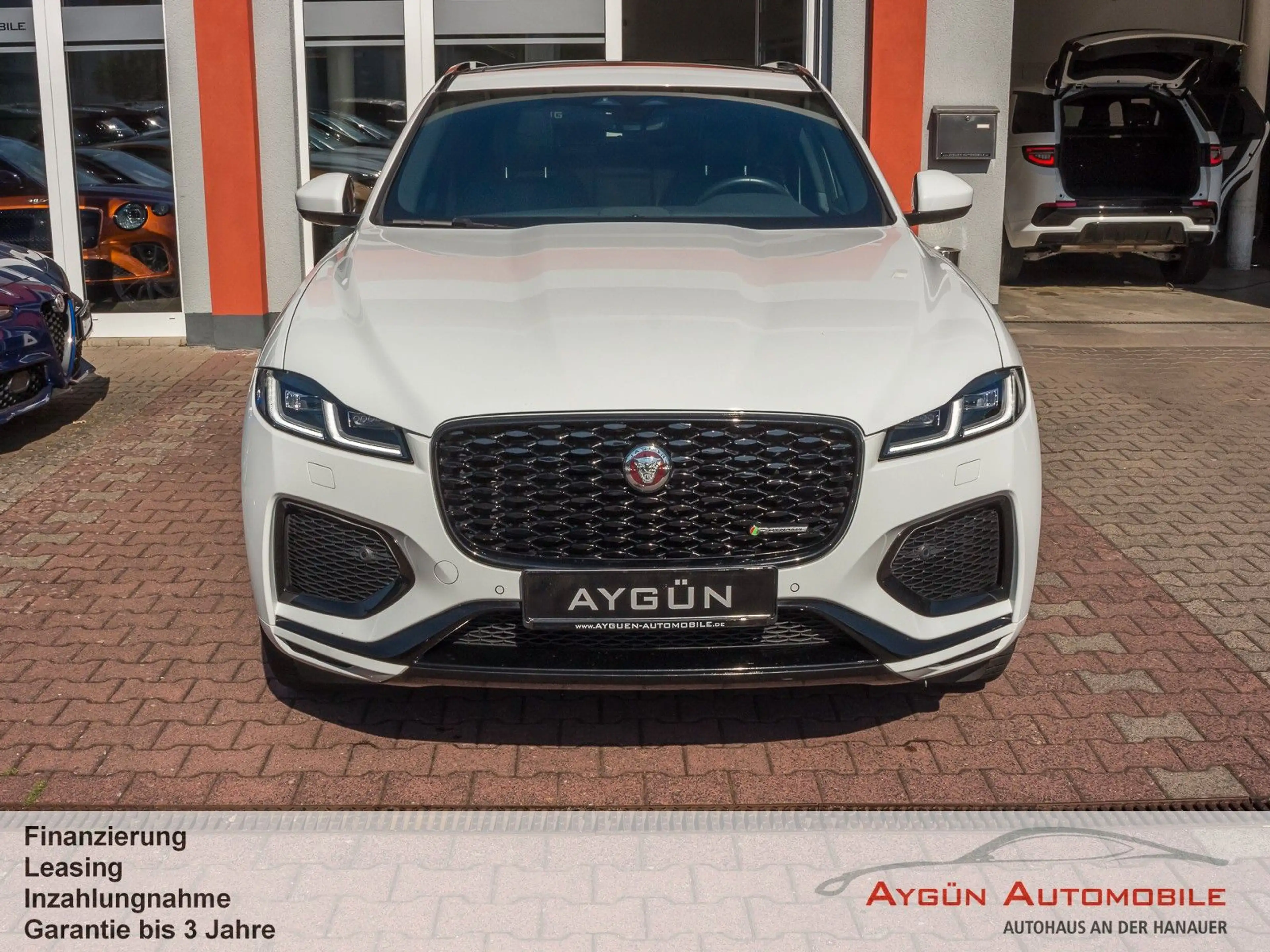 Jaguar F-Pace F-PACE D200 AWD R-Dynamic SE*ACC*Pano*Winter-Pak — photo 11