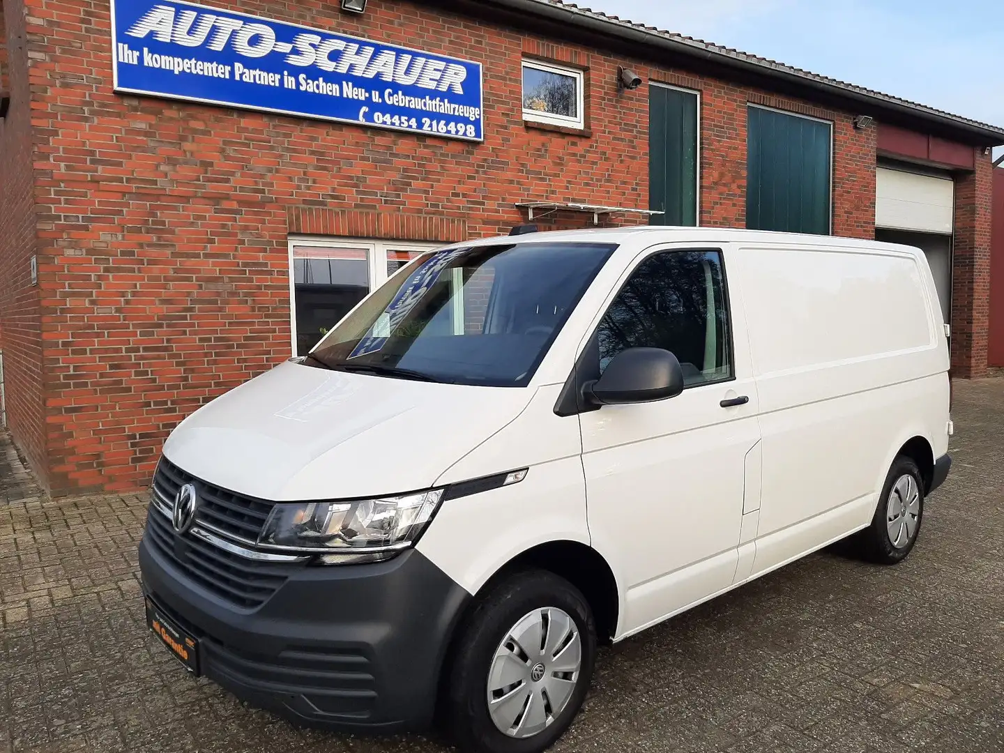 Volkswagen T6 Transporter T6.1,Bus,1-Hand, HU/Service, neu Weiß - 1