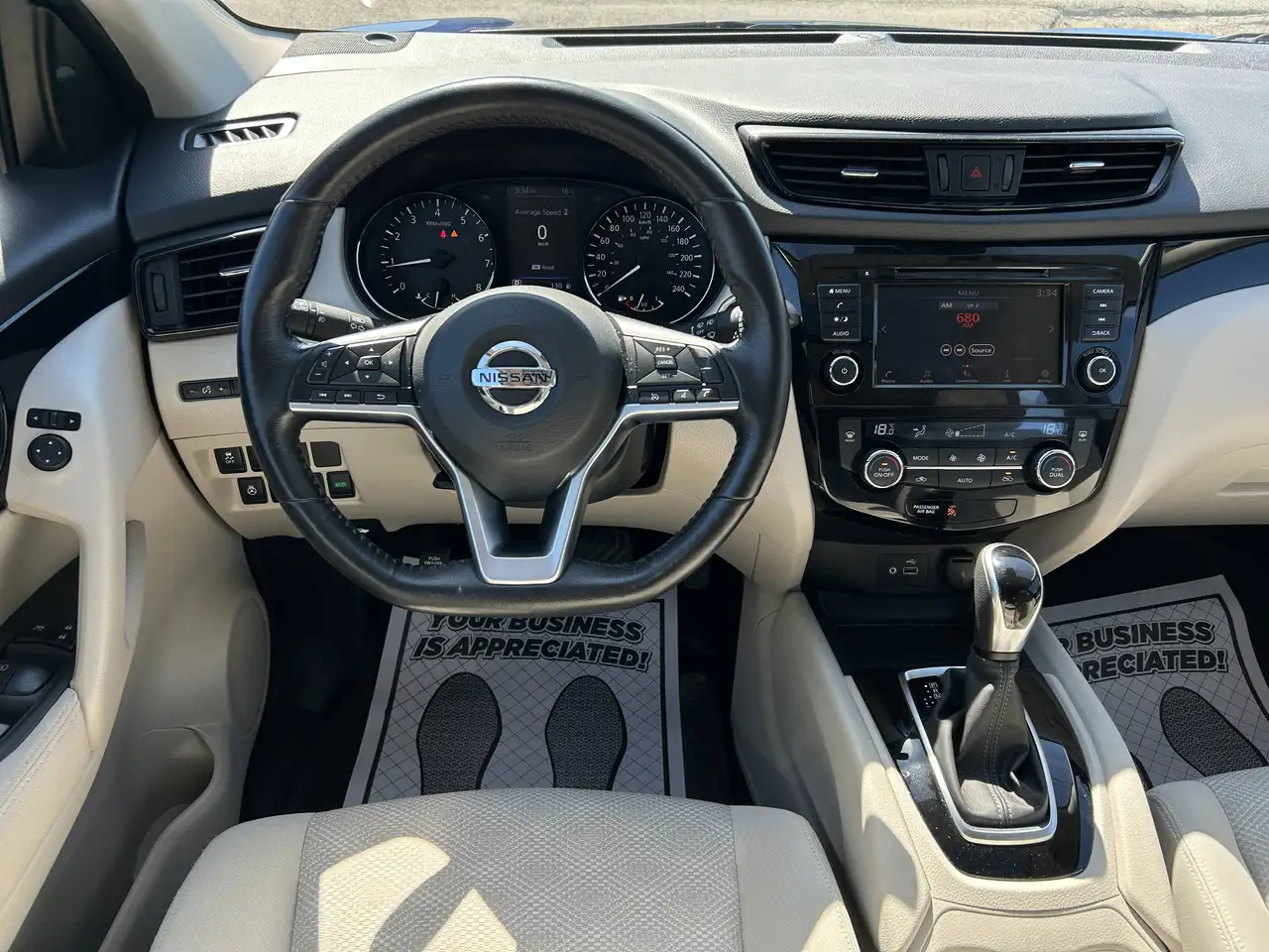 Nissan Qashqai photo Nissan Qashqai
