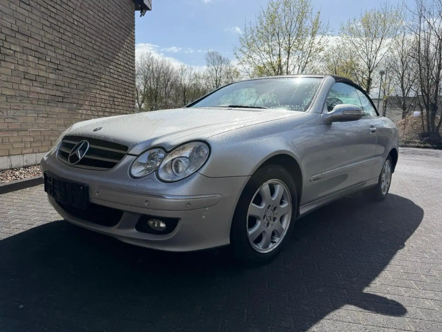 Mercedes-Benz CLK 240 CLK Cabrio CLK 240 (209.461) Klima Xenon Navi Plateado - 2