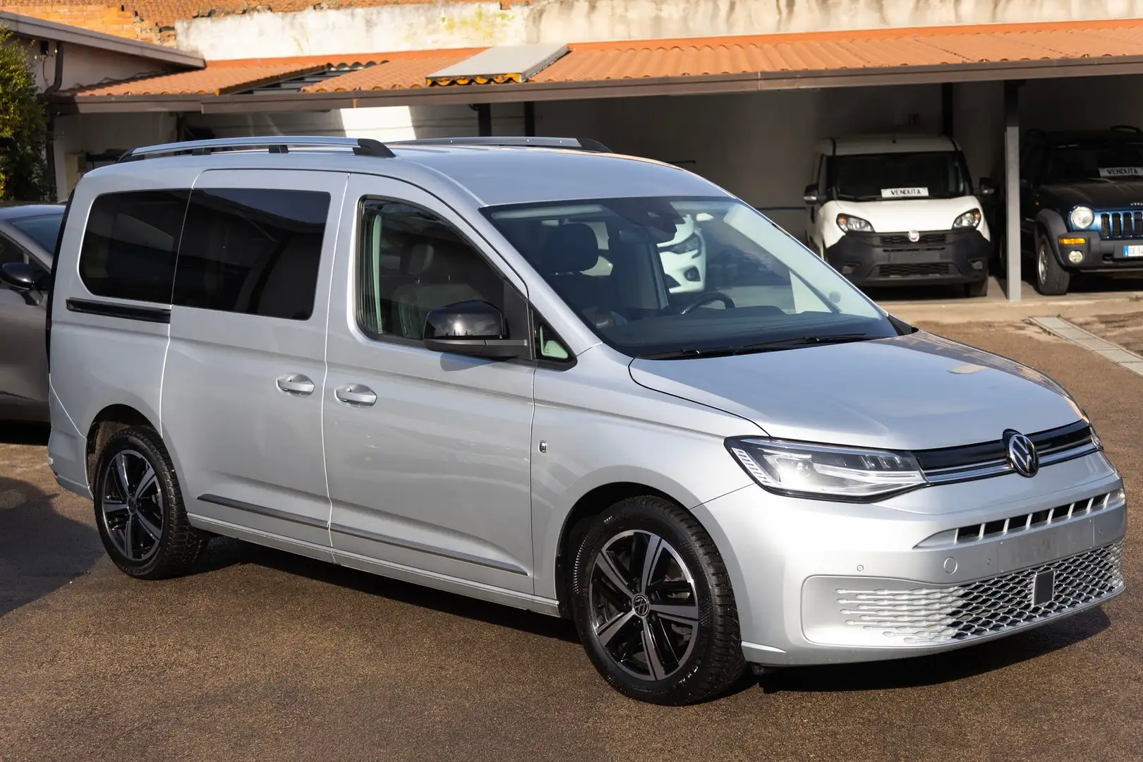 Volkswagen Caddy Maxy style dsg 20 tdi Argent - 2