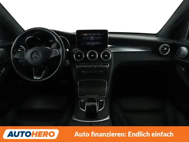 Mercedes-Benz GLC view 13