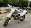 Husqvarna 701 Supermoto Blanc - thumbnail 1