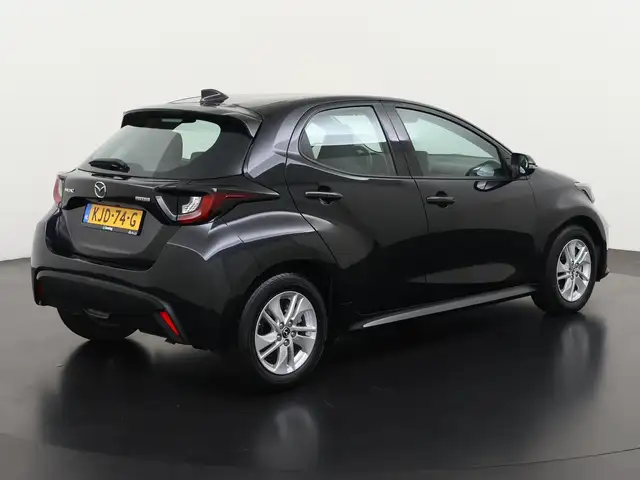 Mazda Mazda2 view 4