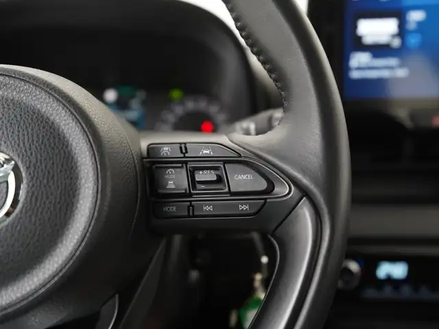 Mazda Mazda2 view 9